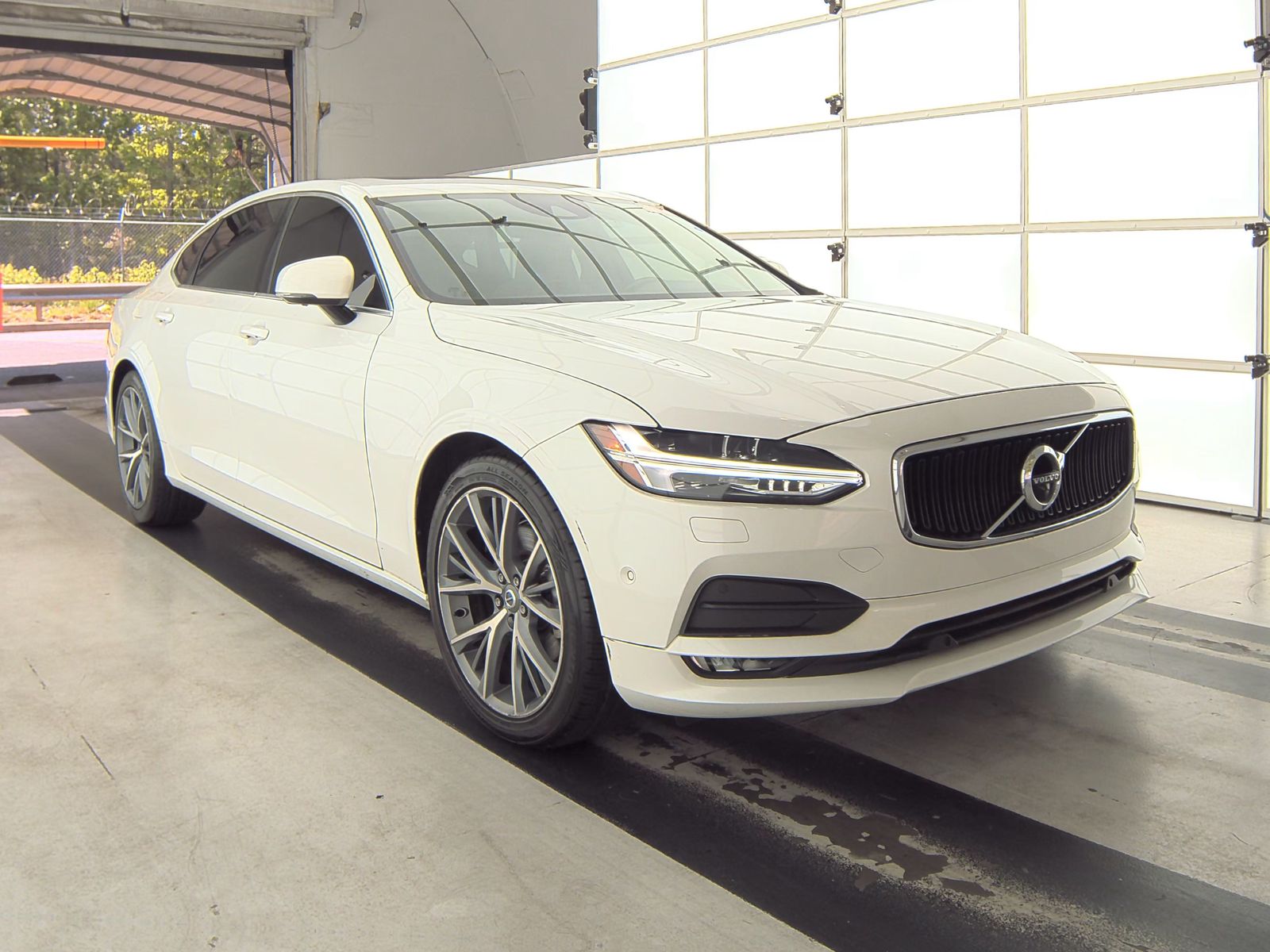 2018 Volvo S90 T5 Momentum FWD