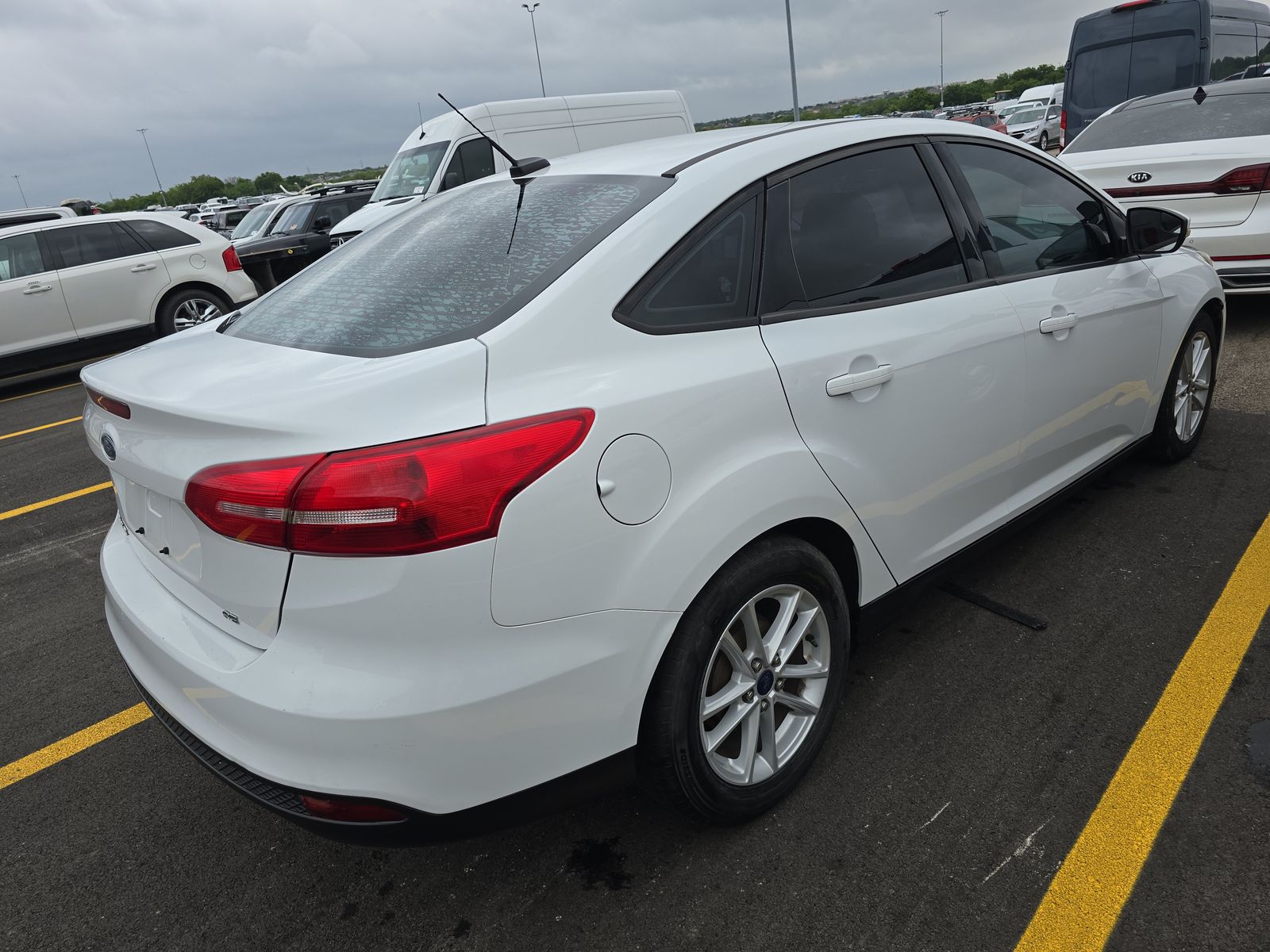 2017 Ford Focus SE FWD