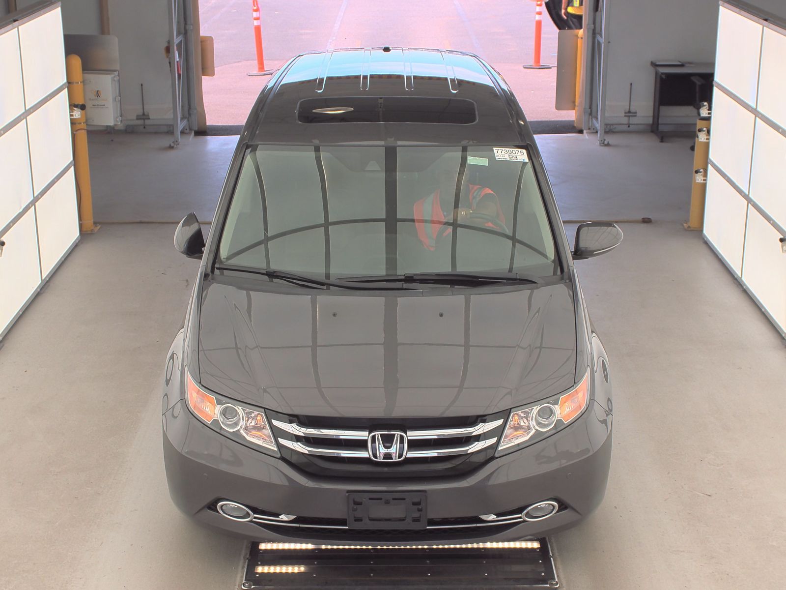 2015 Honda Odyssey Touring FWD