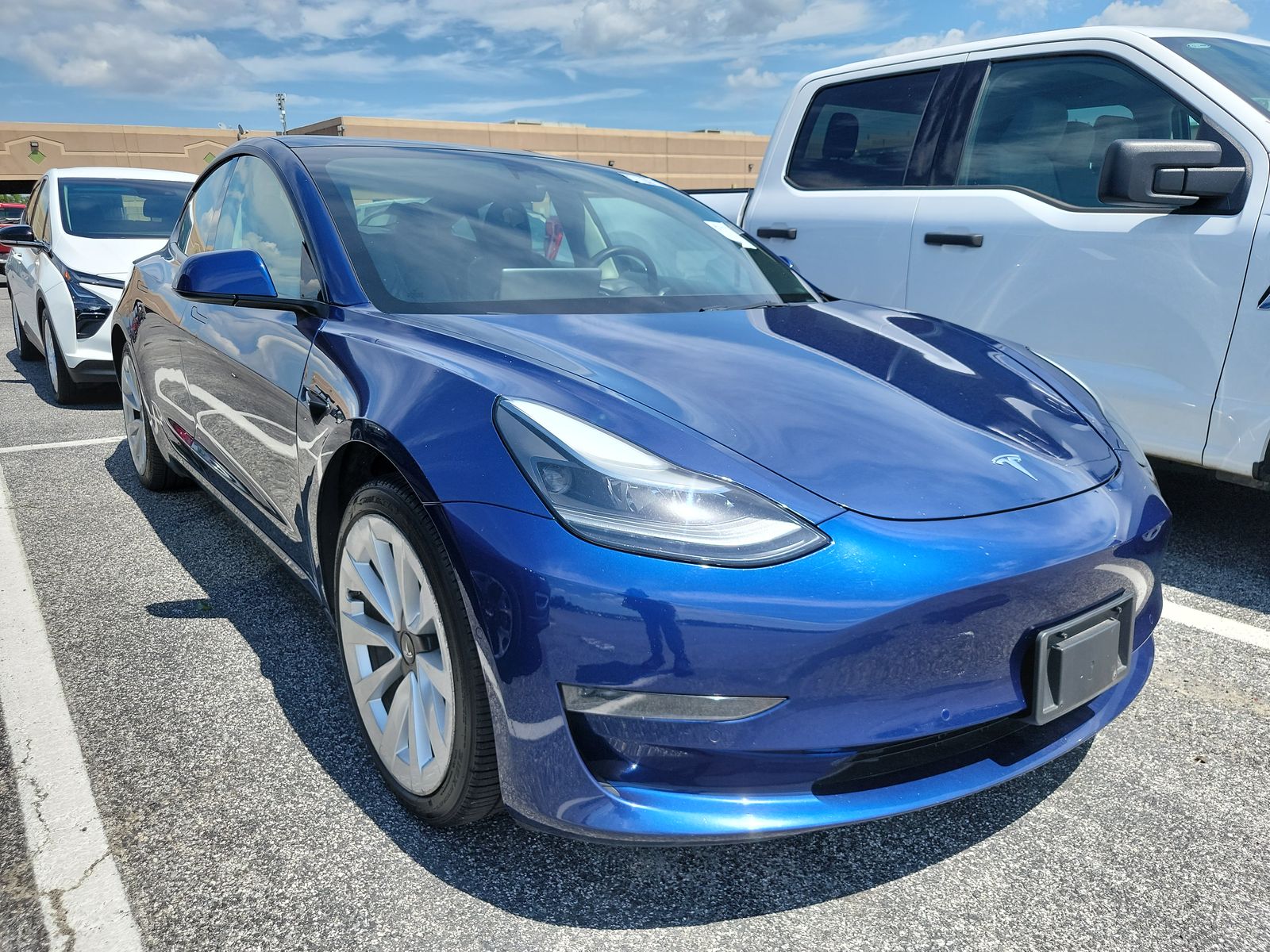 2022 Tesla Model 3 Standard Range RWD