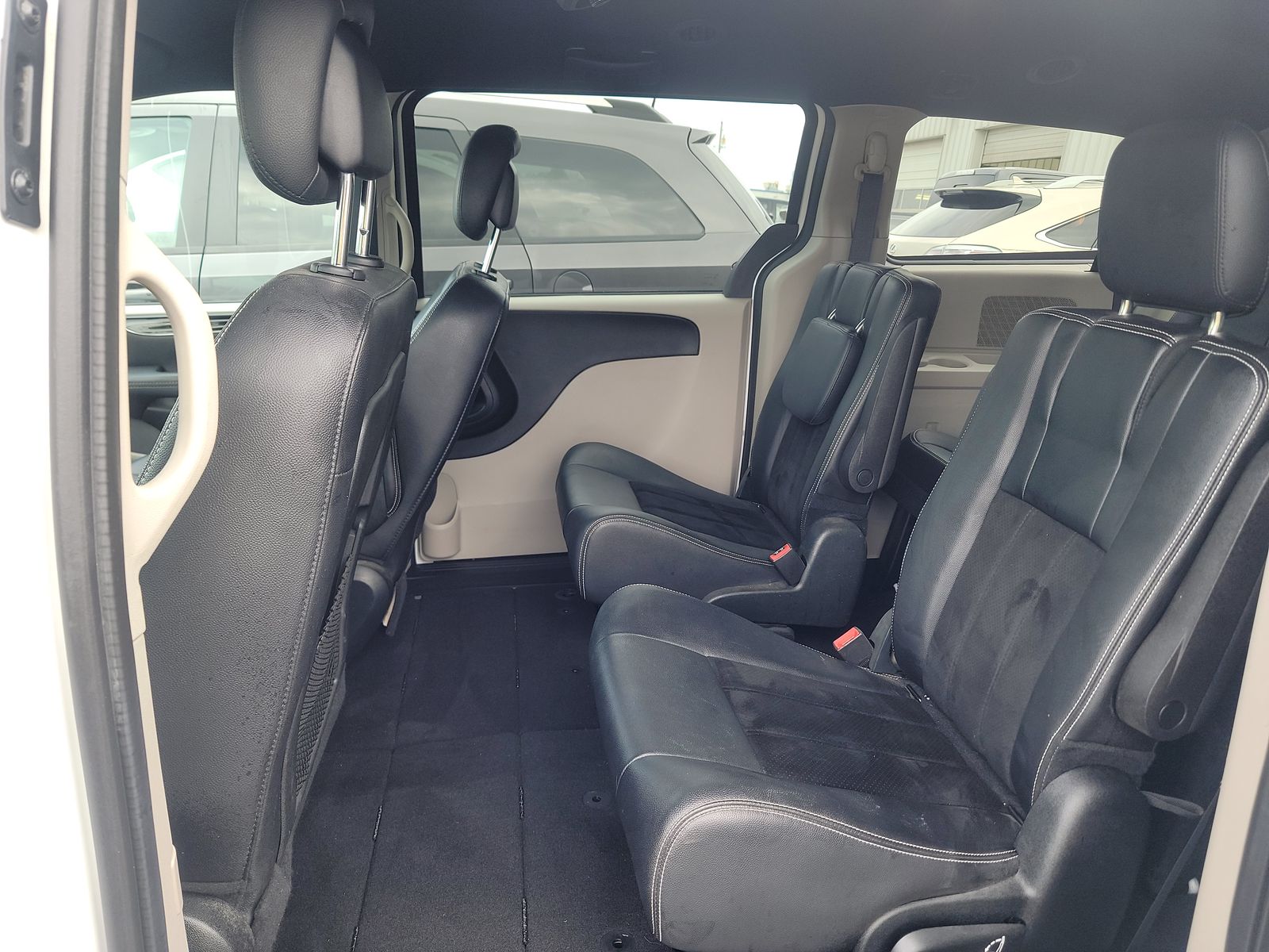 2017 Dodge Grand Caravan SXT FWD