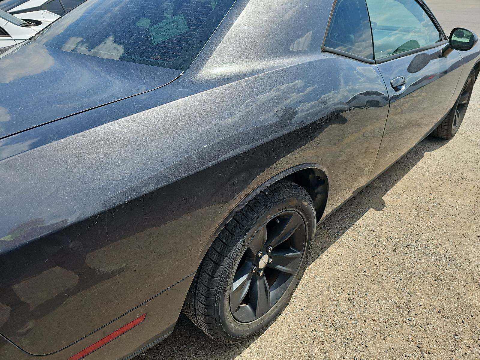 2015 Dodge Challenger SXT RWD