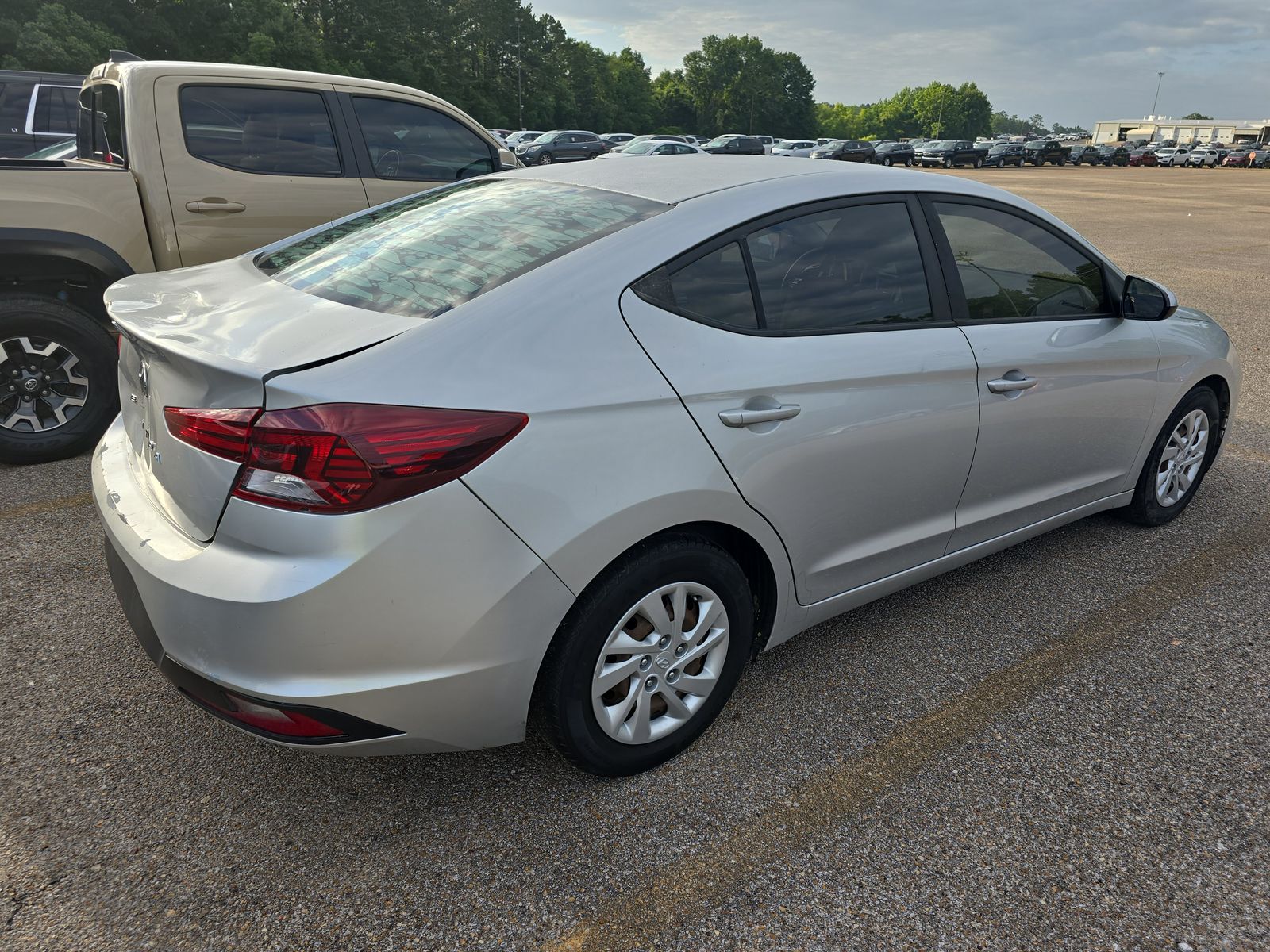 2019 Hyundai Elantra SE FWD