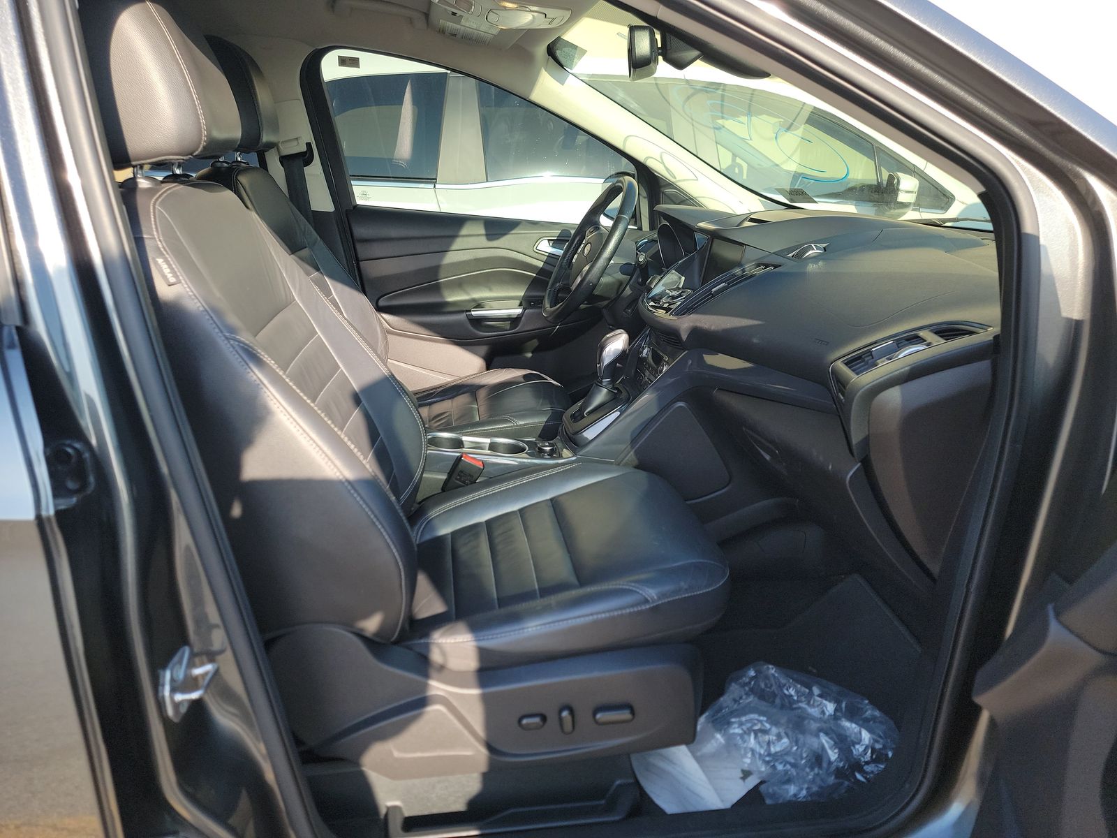 2015 Ford Escape Titanium FWD