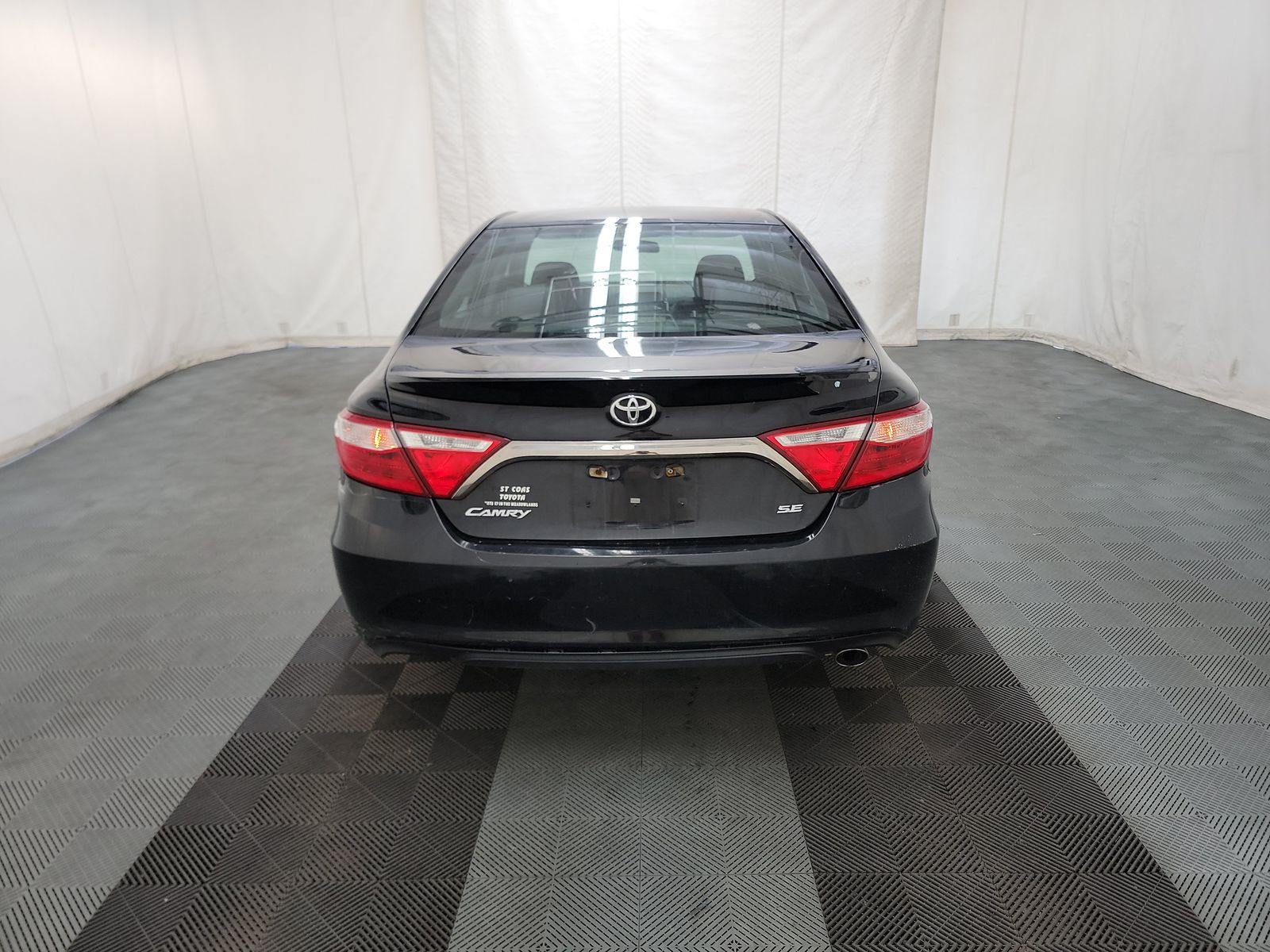 2017 Toyota Camry SE FWD