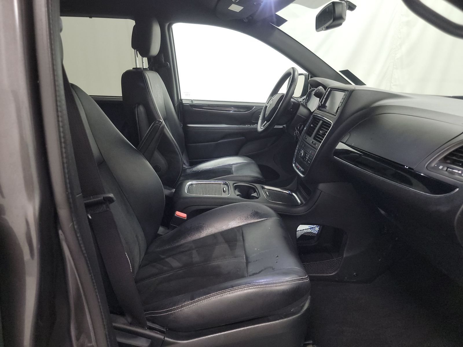 2016 Dodge Grand Caravan SXT Plus FWD