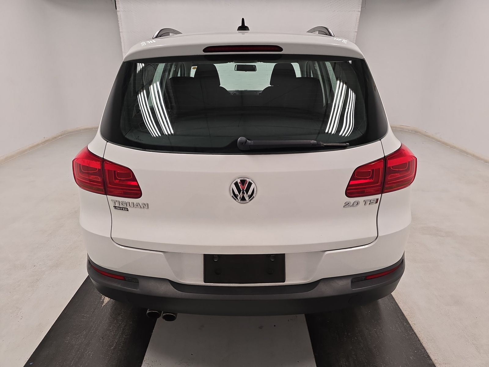 2017 Volkswagen Tiguan Limited 2.0T FWD