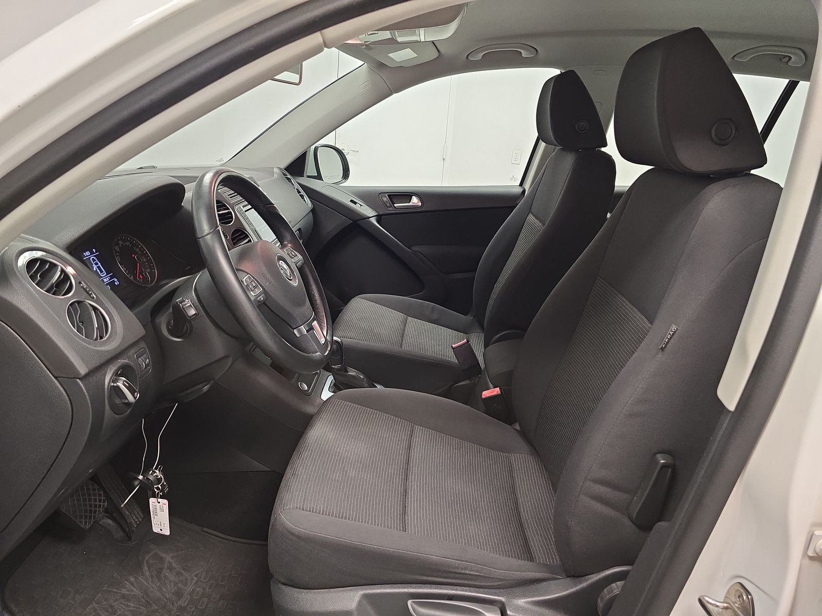 2017 Volkswagen Tiguan Limited 2.0T FWD