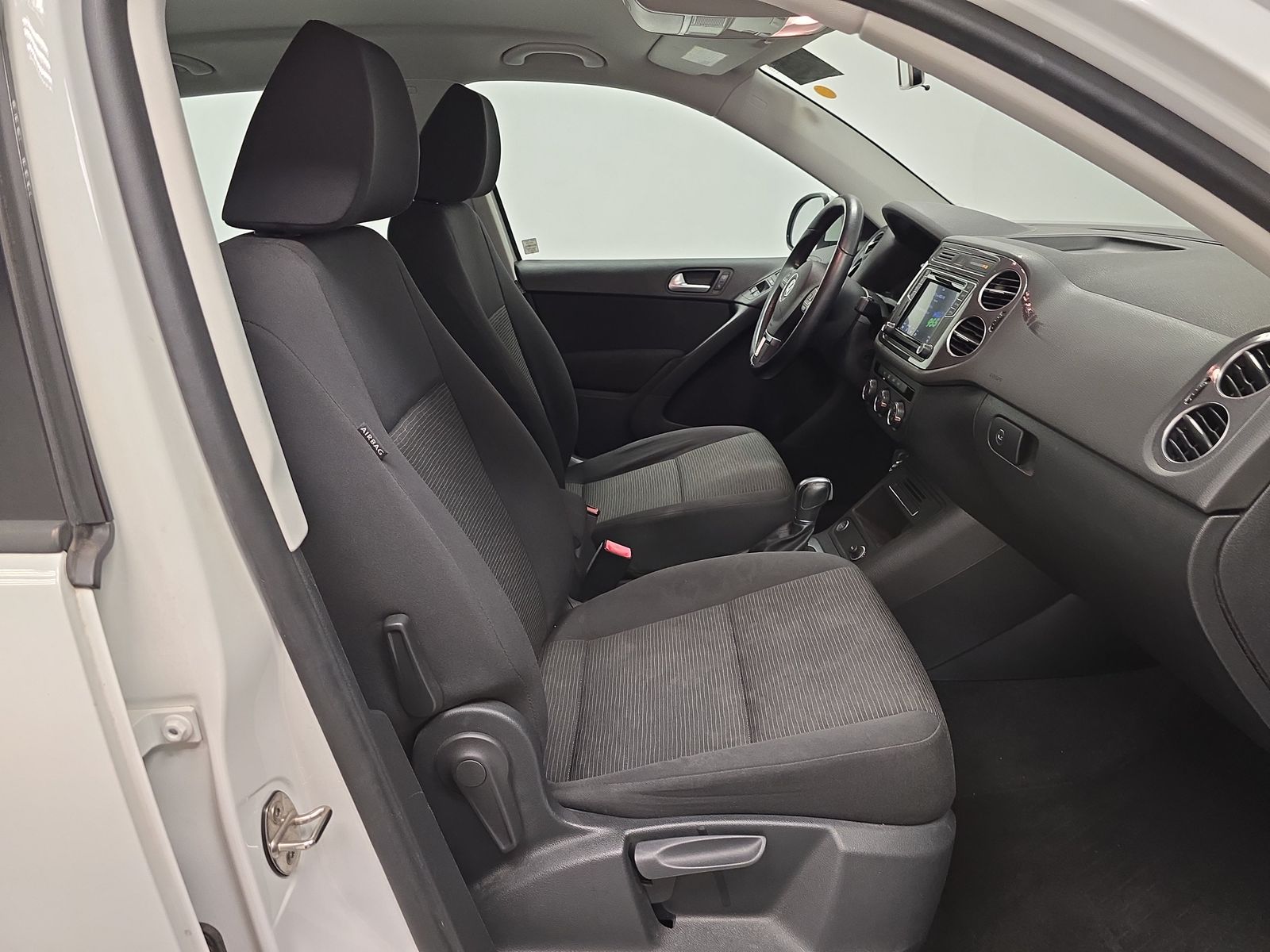 2017 Volkswagen Tiguan Limited 2.0T FWD