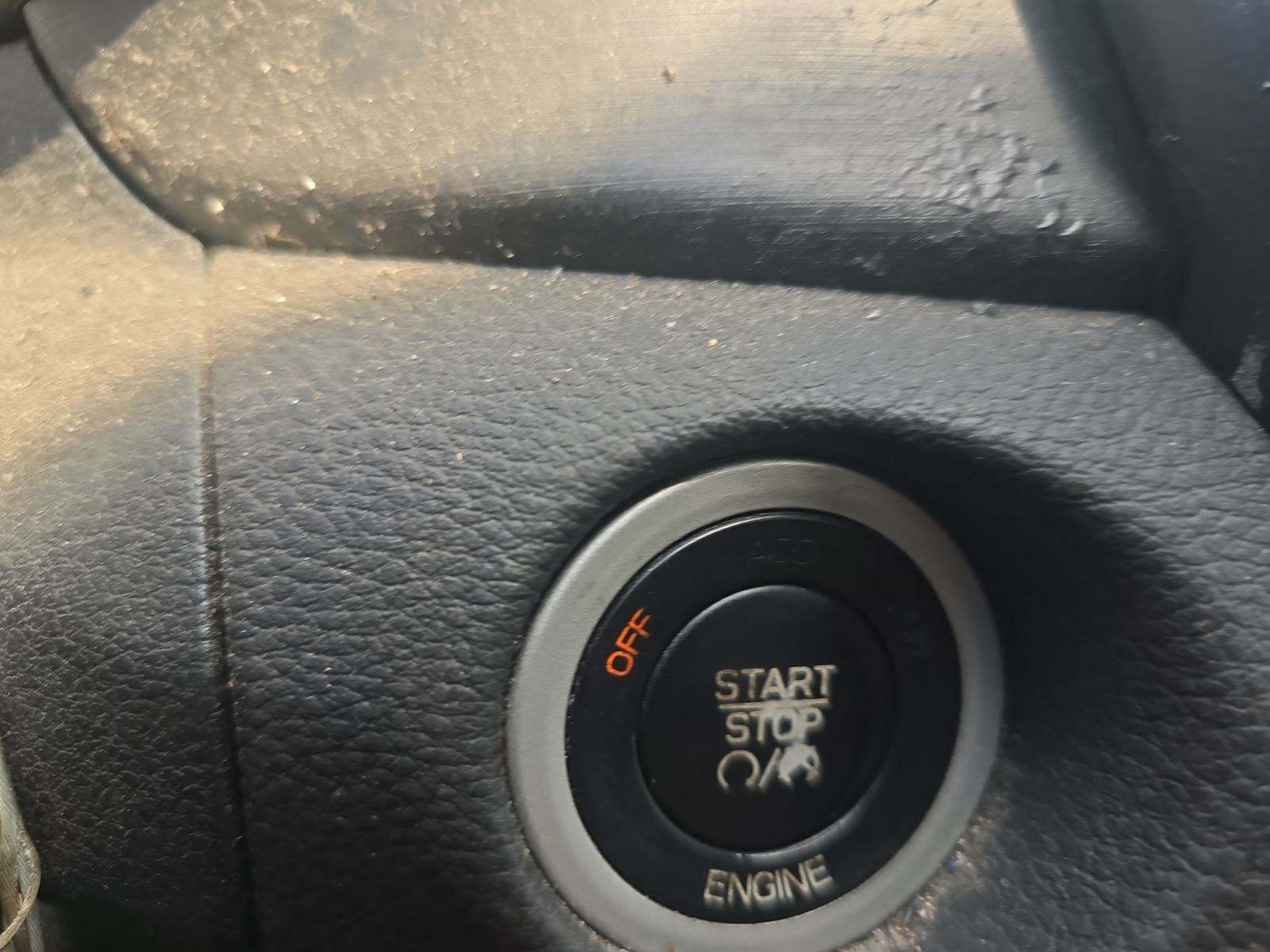 2016 Chrysler 200 Limited FWD