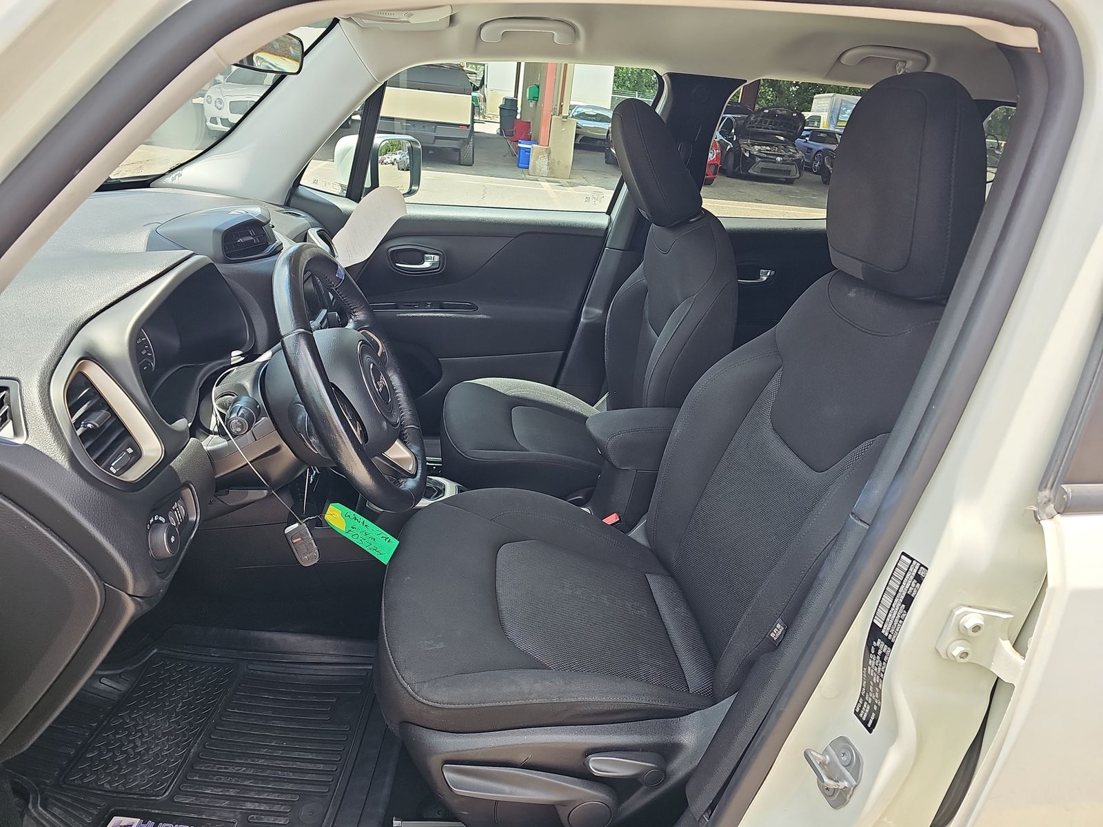 2017 Jeep Renegade Latitude FWD