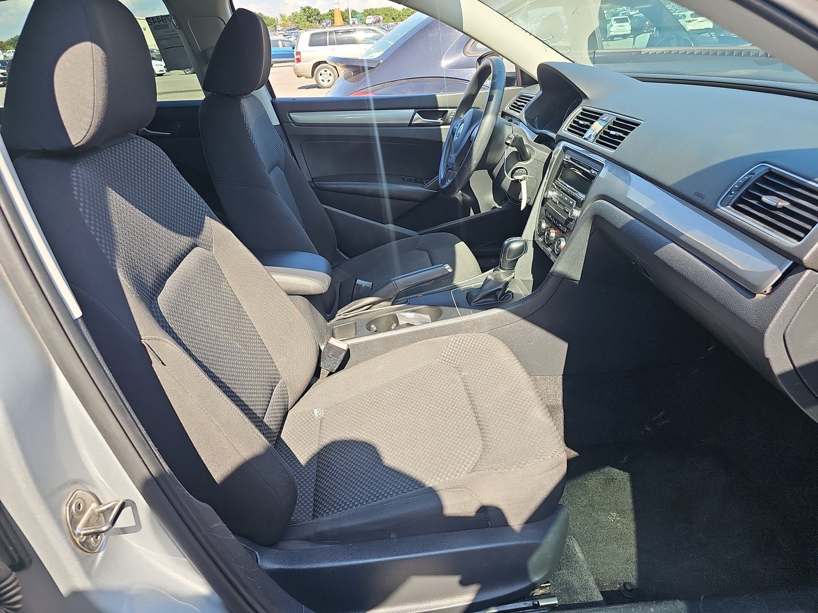 2013 Volkswagen Passat 2.5L S FWD