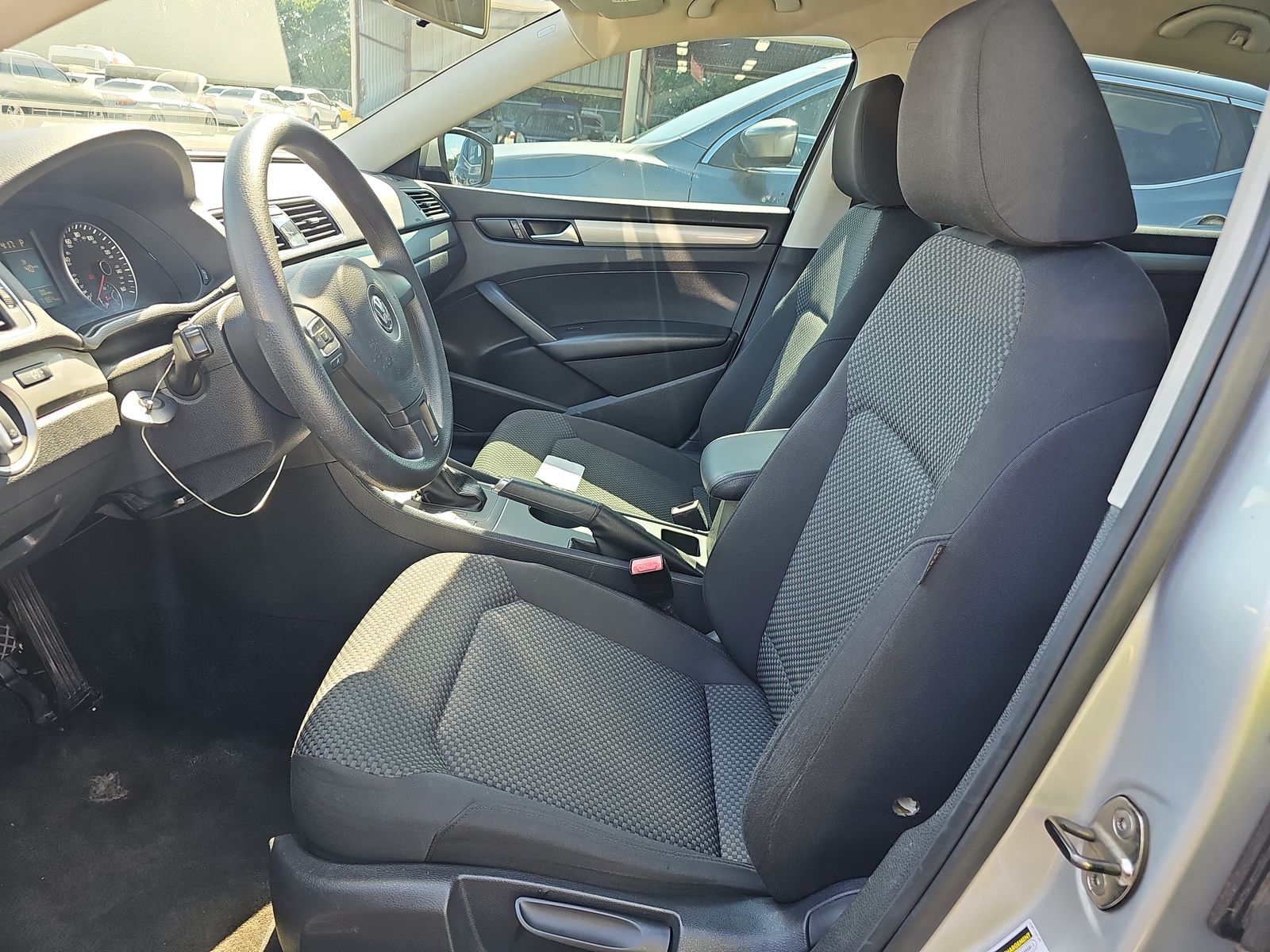 2013 Volkswagen Passat 2.5L S FWD