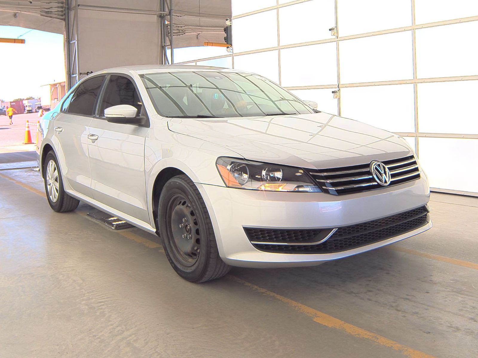 2013 Volkswagen Passat 2.5L S FWD