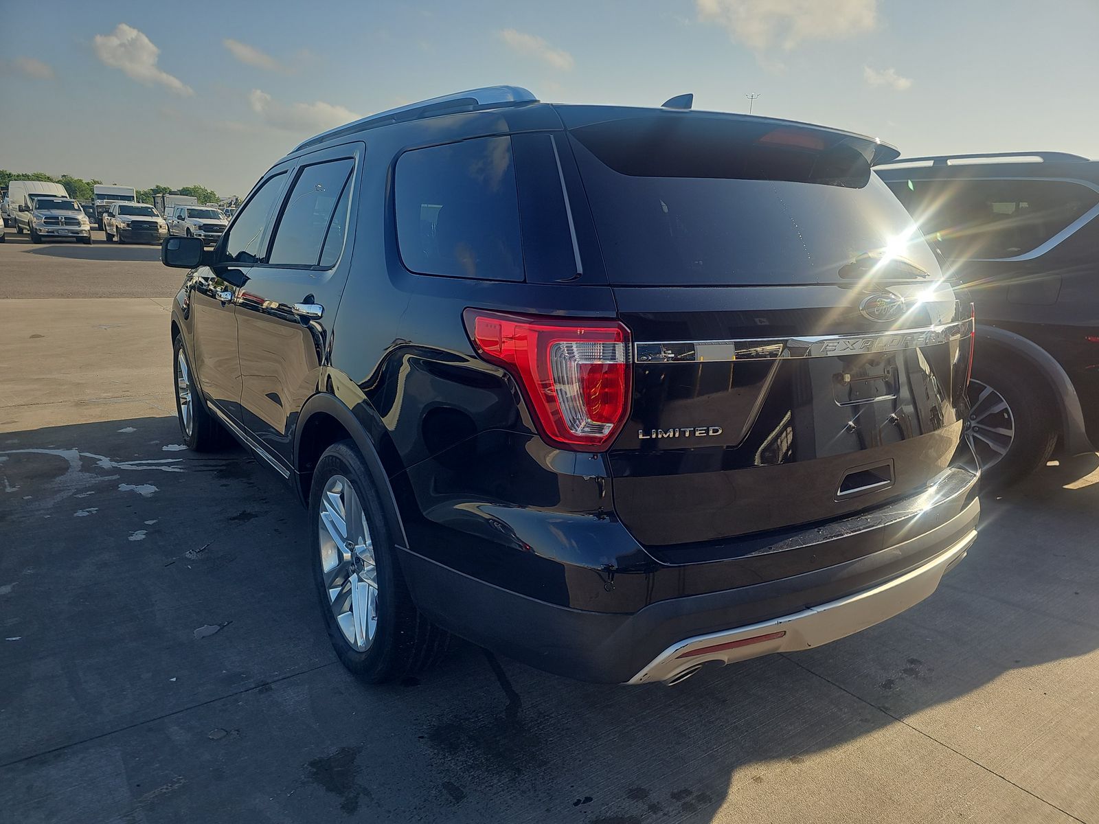 2017 Ford Explorer Limited FWD