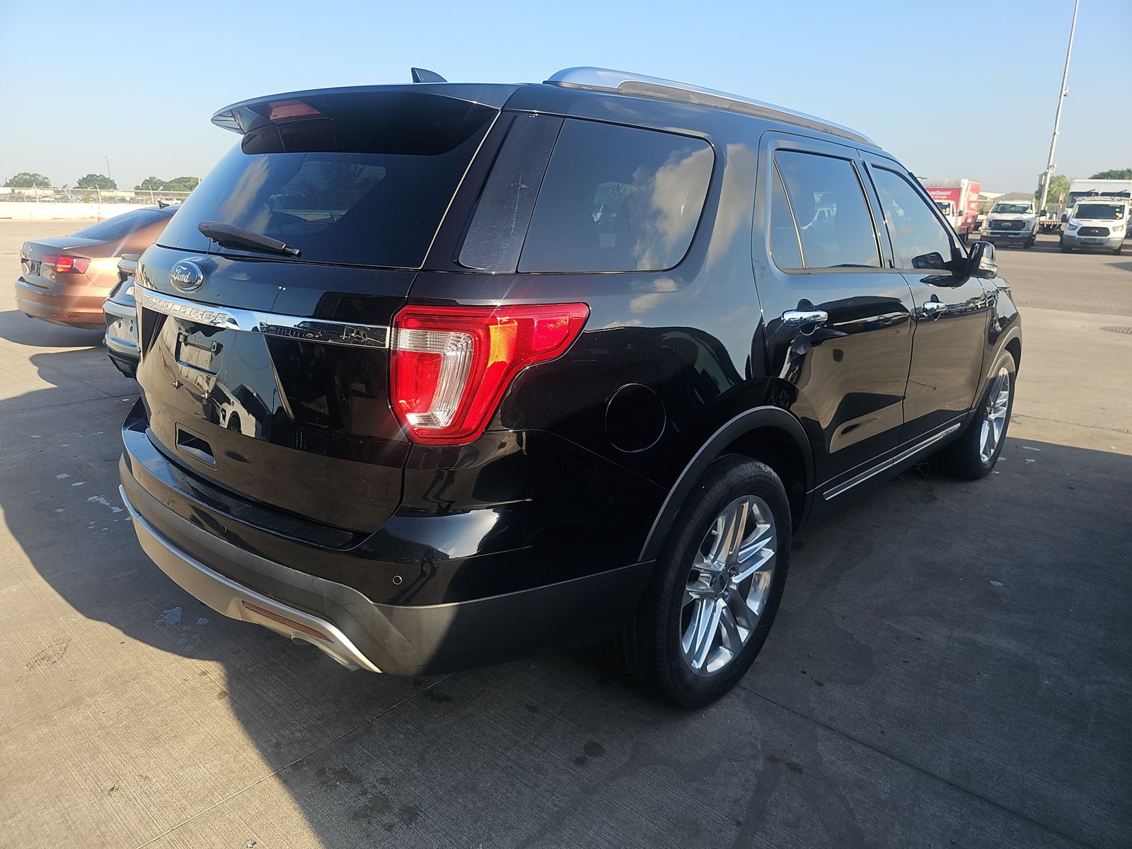 2017 Ford Explorer Limited FWD