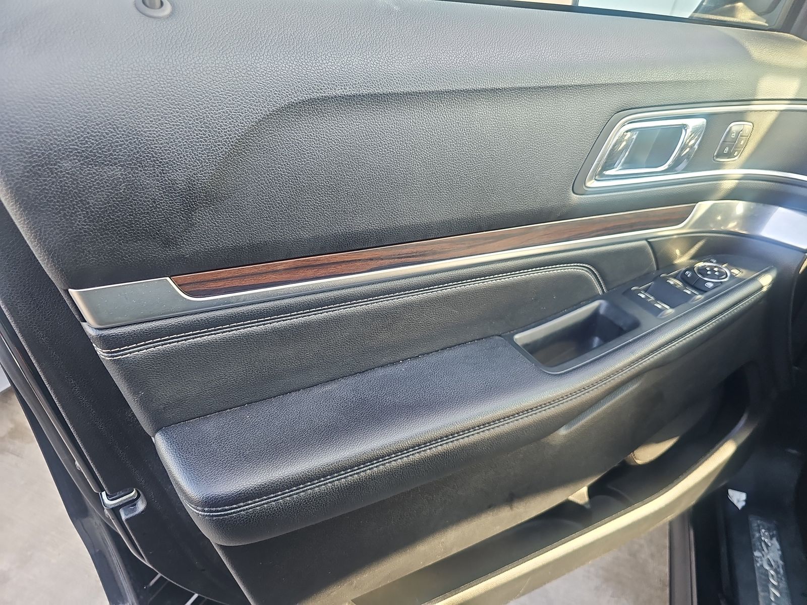 2017 Ford Explorer Limited FWD