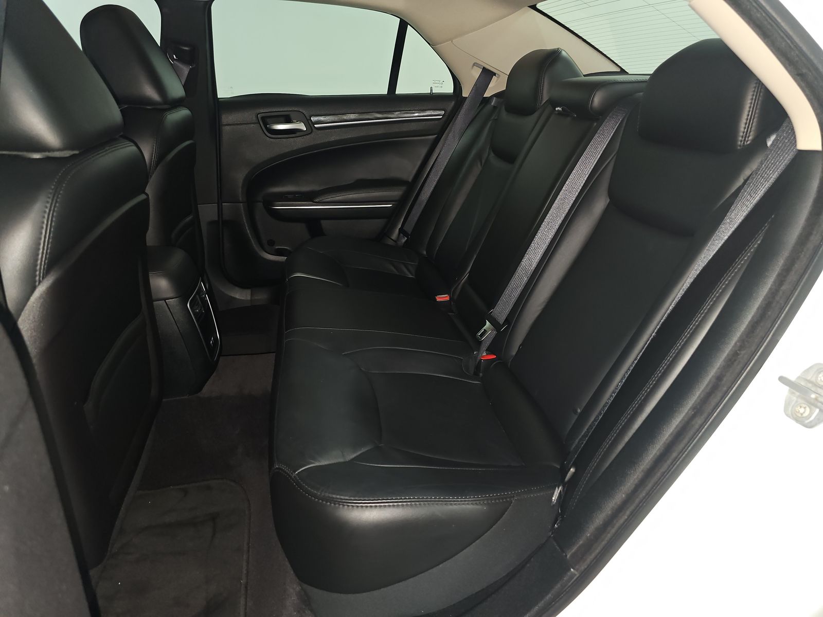 2017 Chrysler 300 Limited RWD