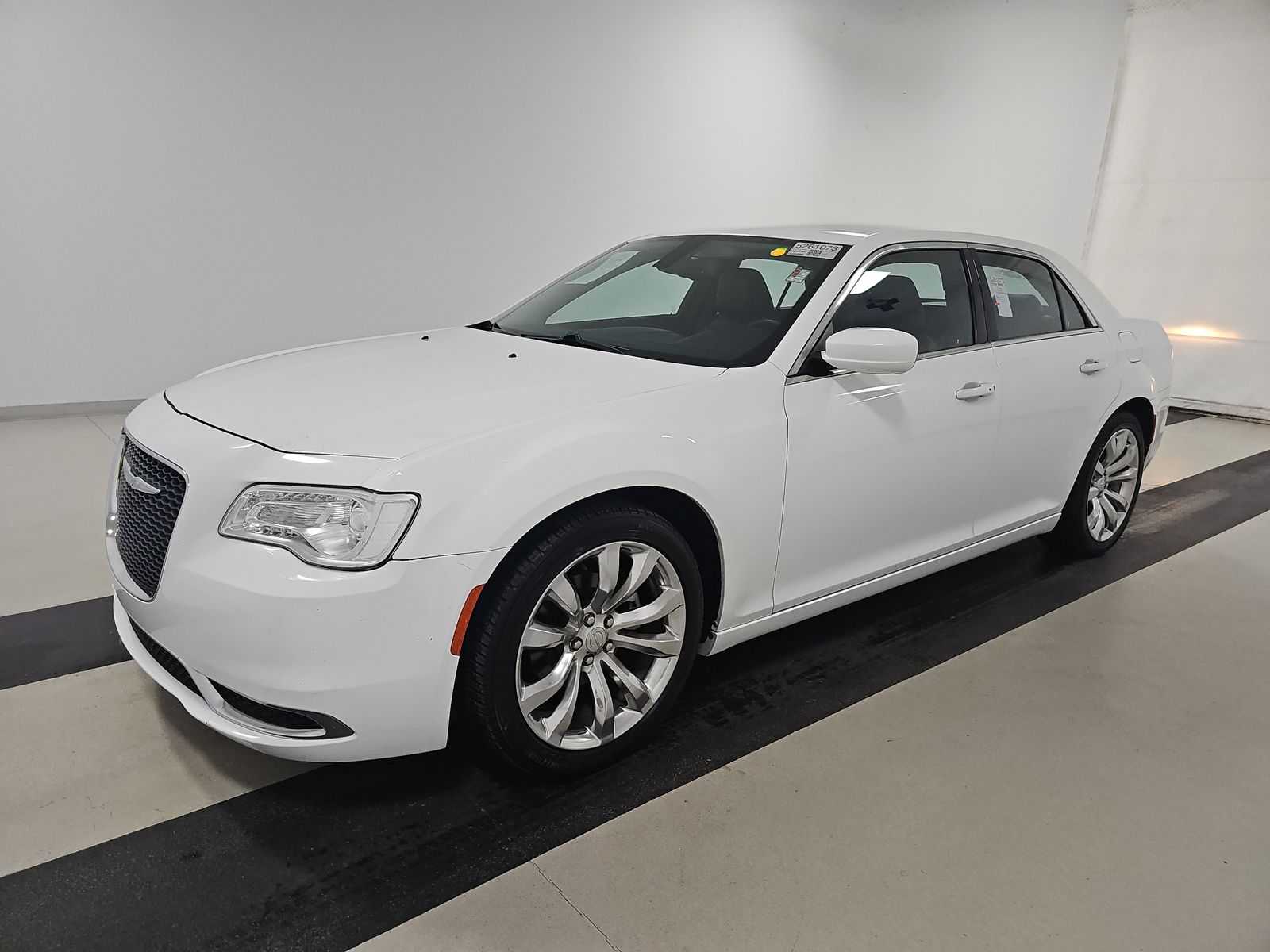 2017 Chrysler 300 Limited RWD