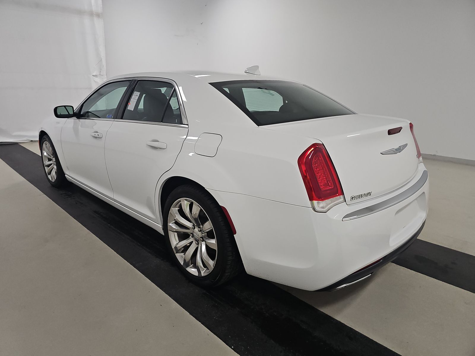 2017 Chrysler 300 Limited RWD
