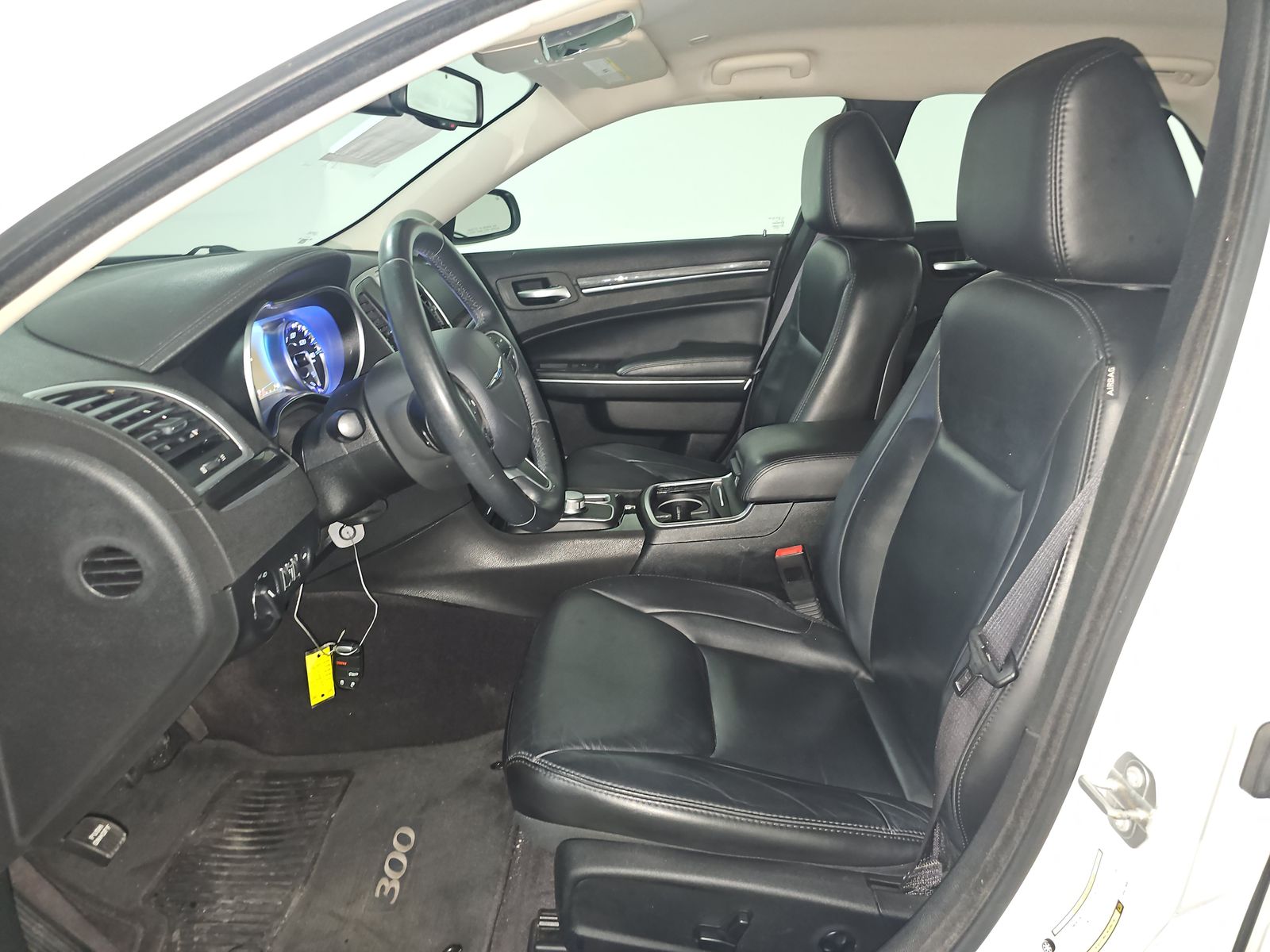 2017 Chrysler 300 Limited RWD