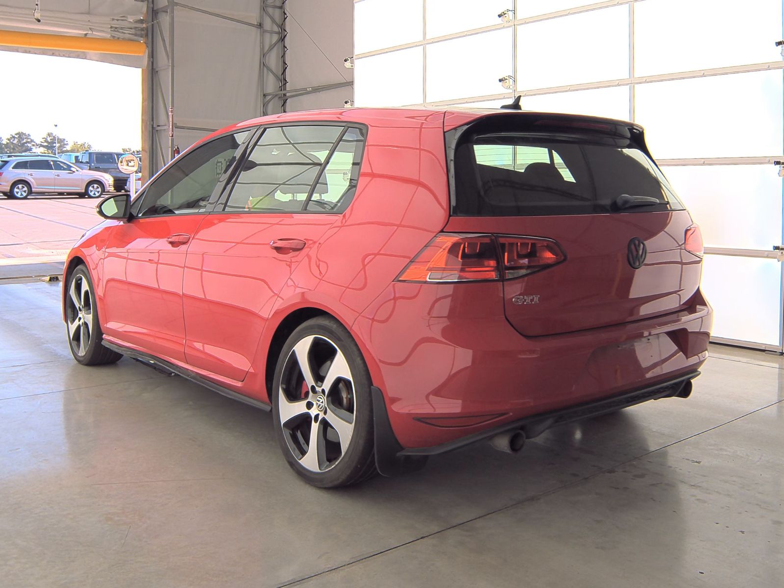2016 Volkswagen Golf GTI 2.0T Autobahn FWD