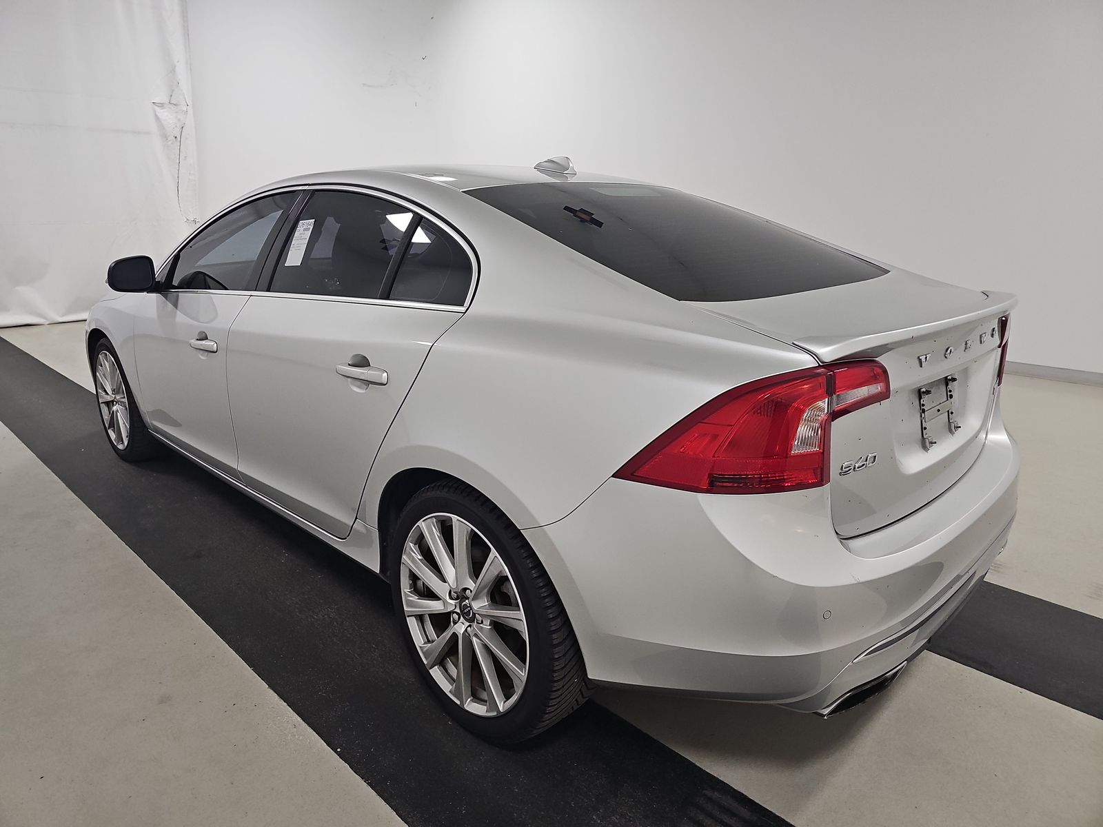 2018 Volvo S60 T5 Inscription Platinum AWD