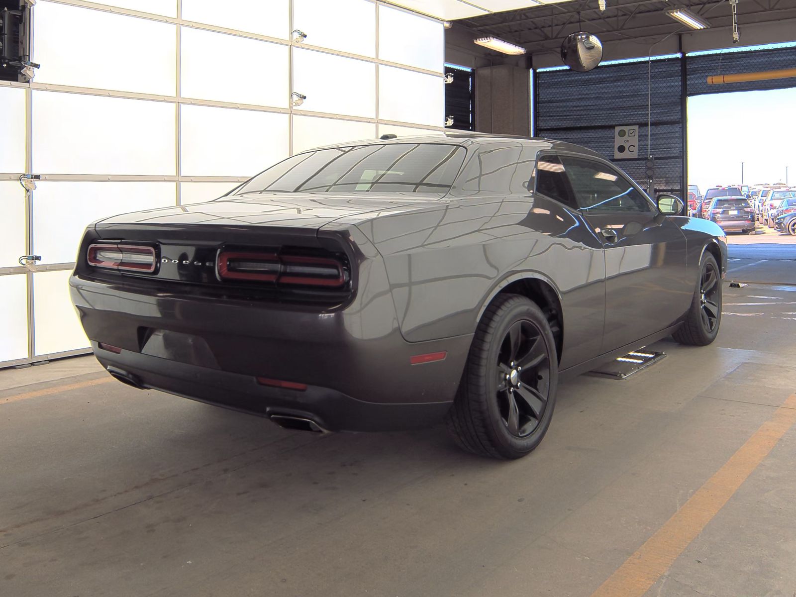 2015 Dodge Challenger SXT RWD