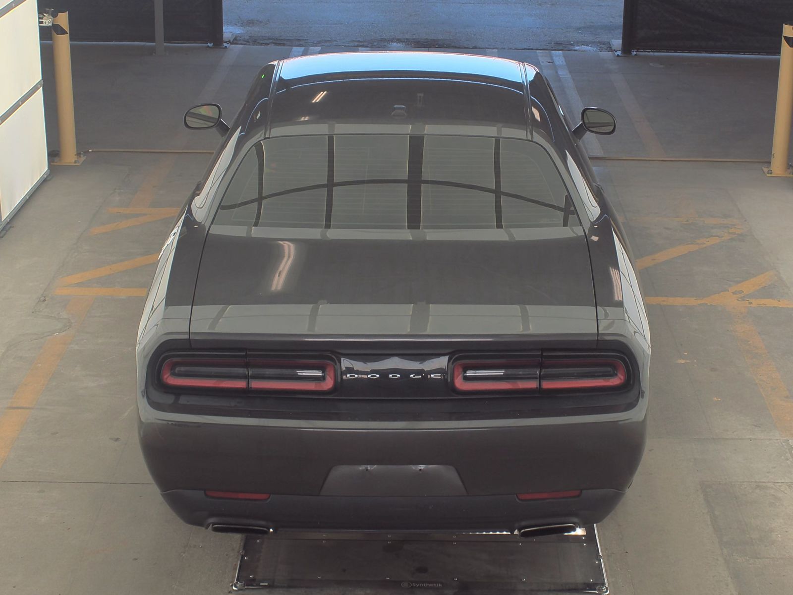 2015 Dodge Challenger SXT RWD