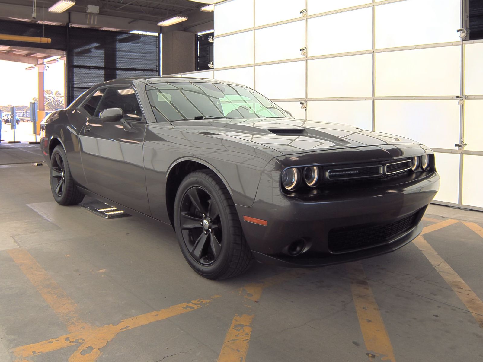 2015 Dodge Challenger SXT RWD