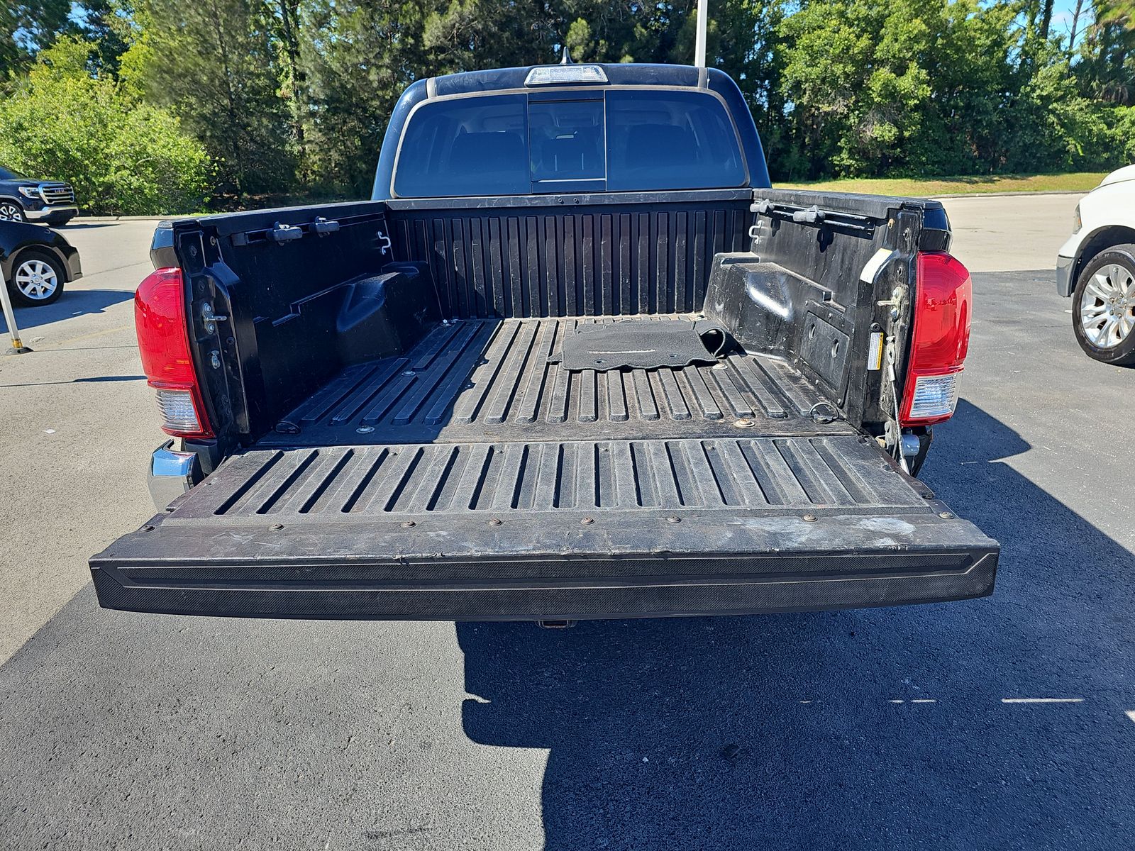 2019 Toyota Tacoma SR5 RWD