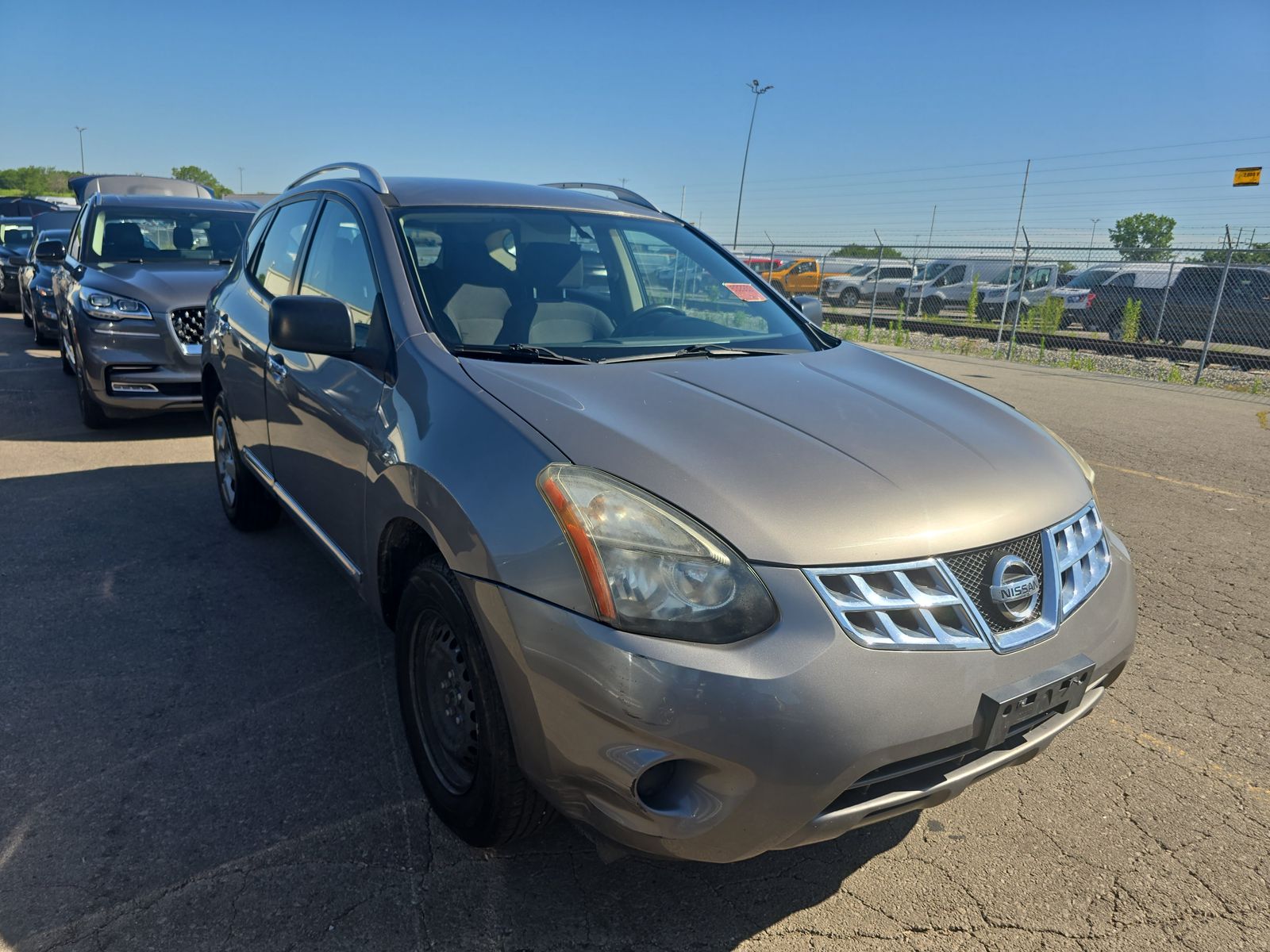 2015 Nissan Rogue S FWD