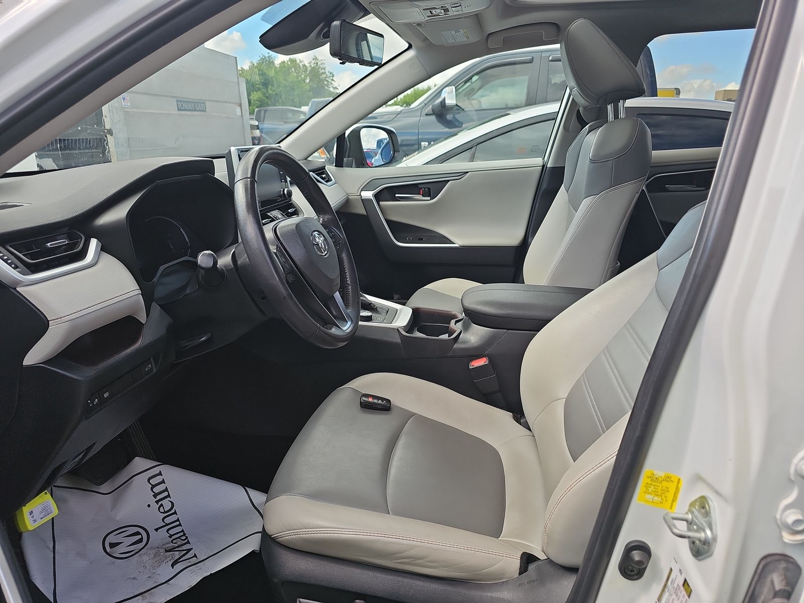 2019 Toyota RAV4 Hybrid Limited AWD