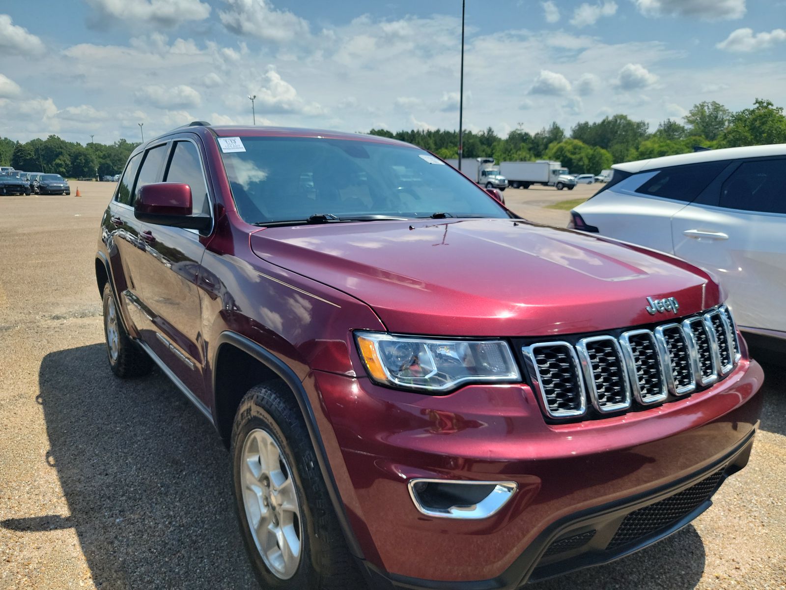 2017 Jeep Grand Cherokee Laredo AWD