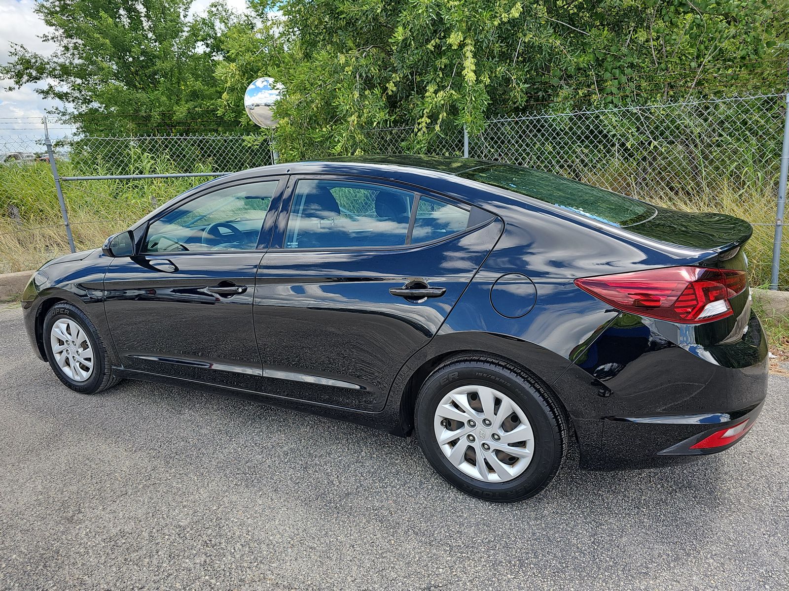 2019 Hyundai Elantra SE FWD