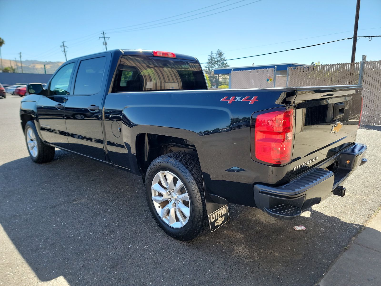 2018 Chevrolet Silverado 1500 Custom AWD