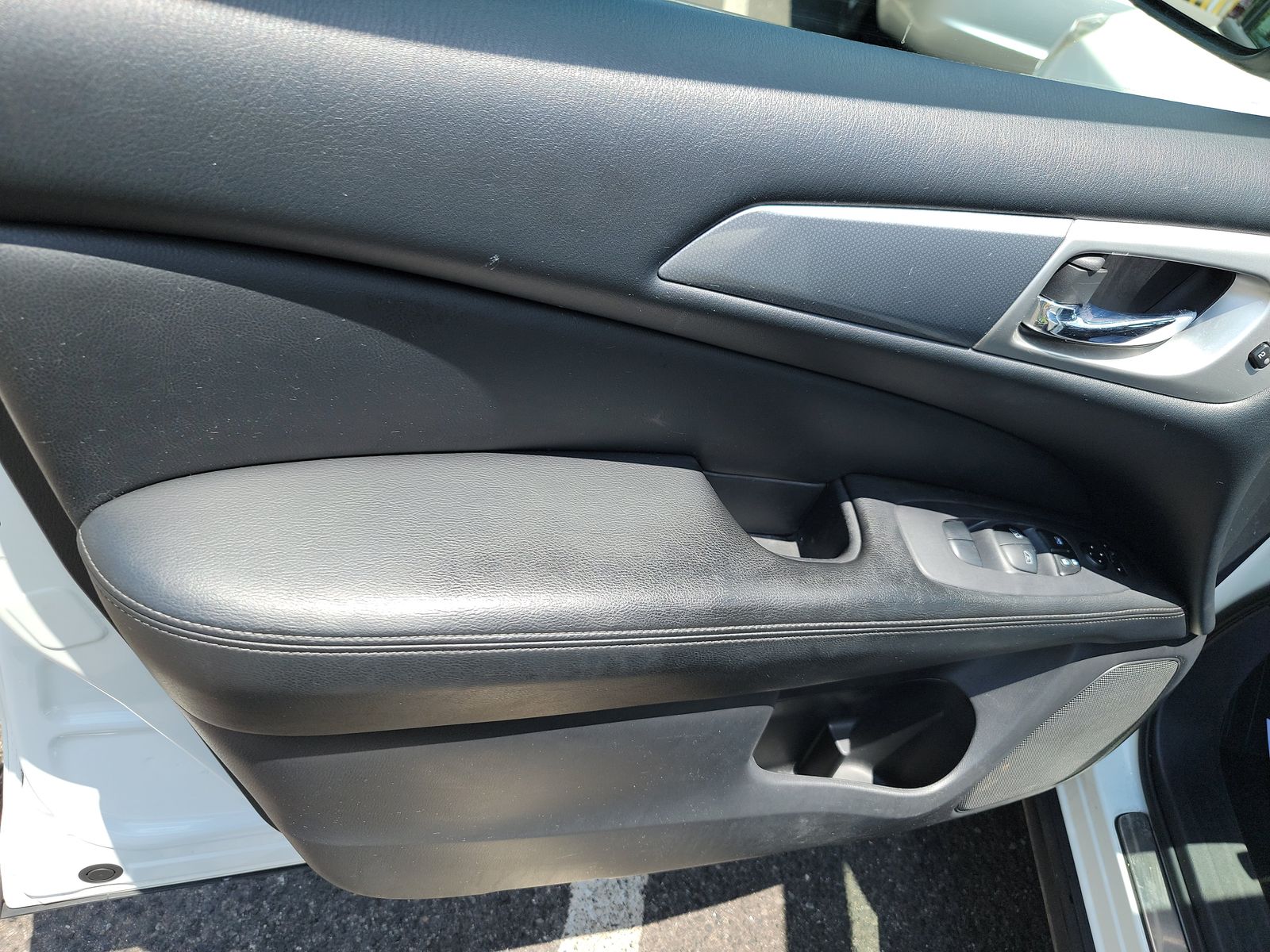 2018 Nissan Pathfinder SL FWD