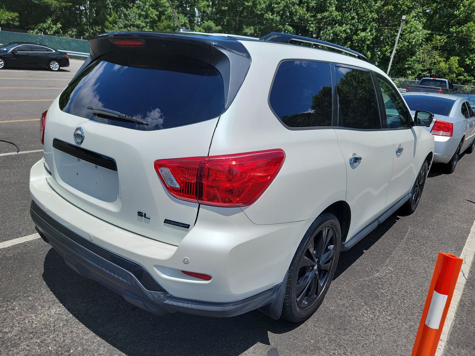 2018 Nissan Pathfinder SL FWD