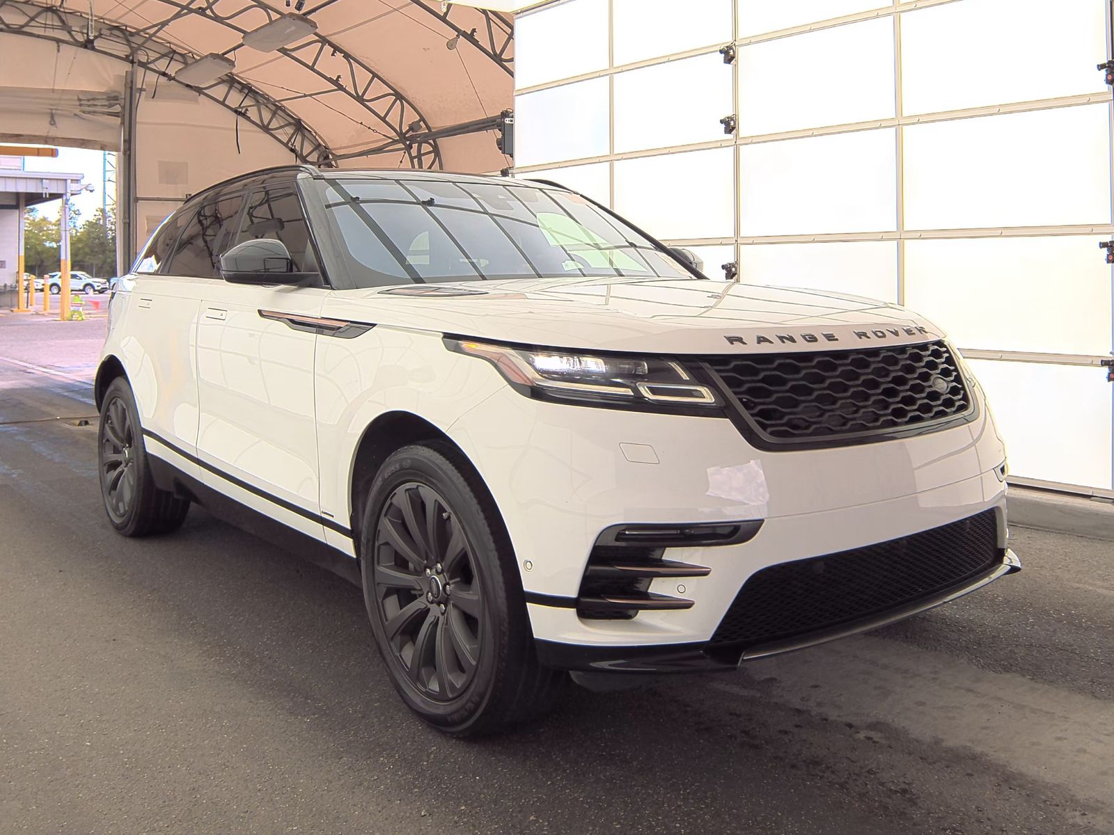 2018 Land Rover Range Rover Velar R-Dynamic SE AWD