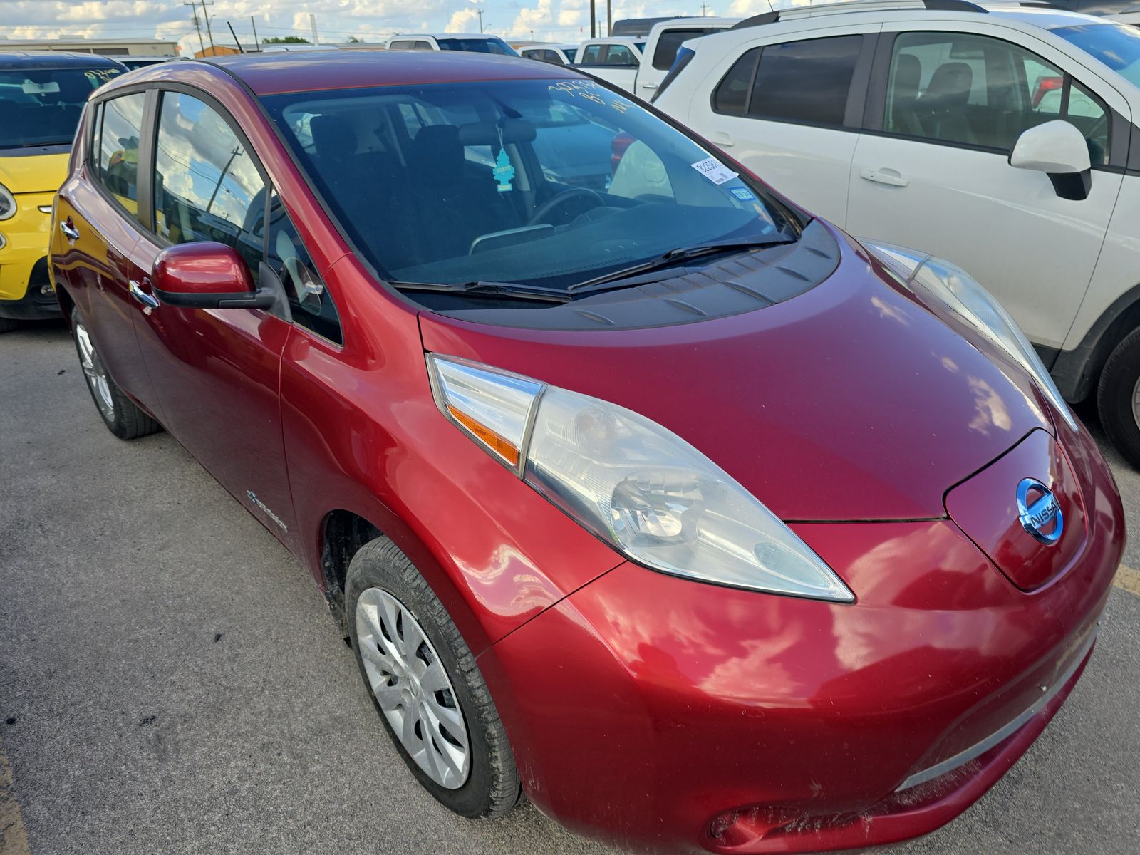 2015 Nissan LEAF S FWD