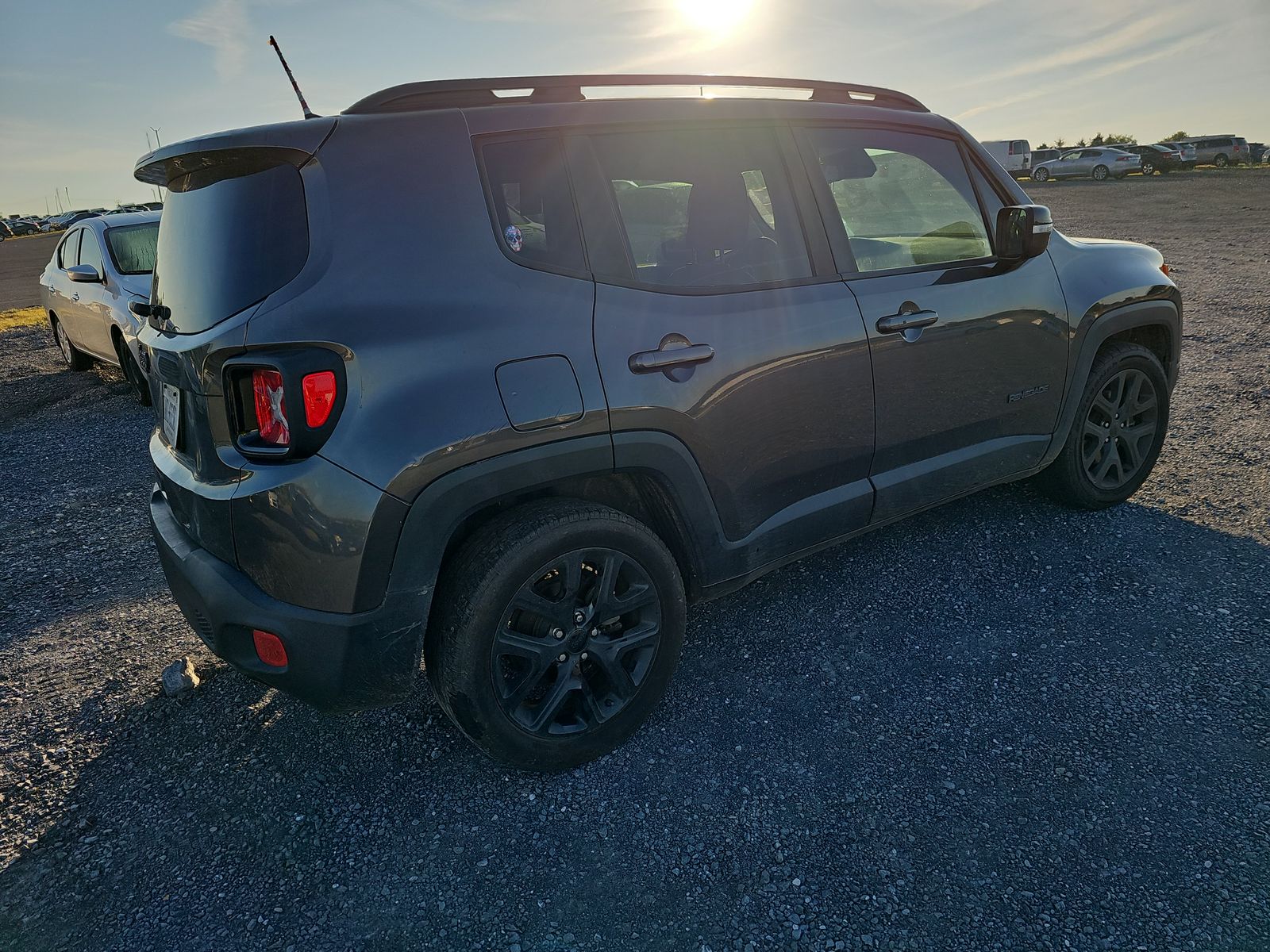 2018 Jeep Renegade Latitude Altitude Edition FWD