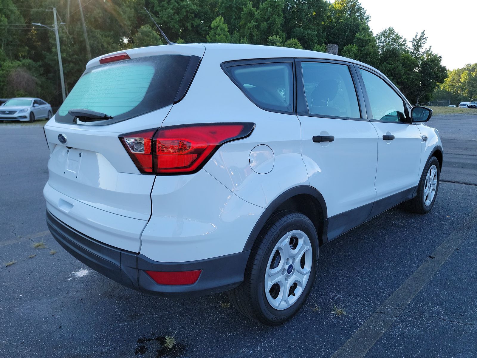 2019 Ford Escape S FWD