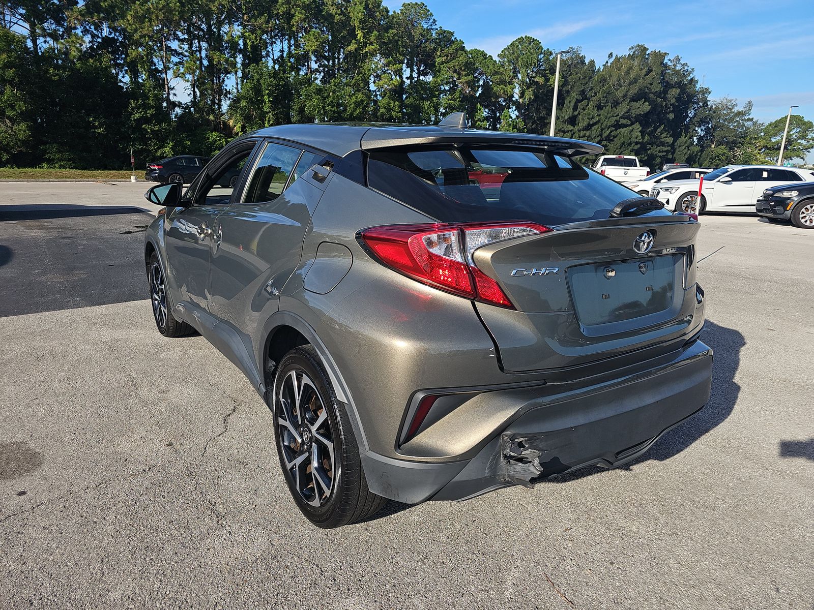 2021 Toyota C-HR XLE FWD