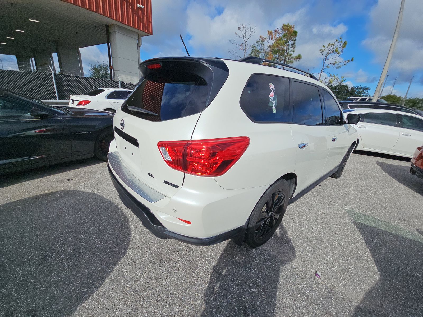 2018 Nissan Pathfinder SL FWD