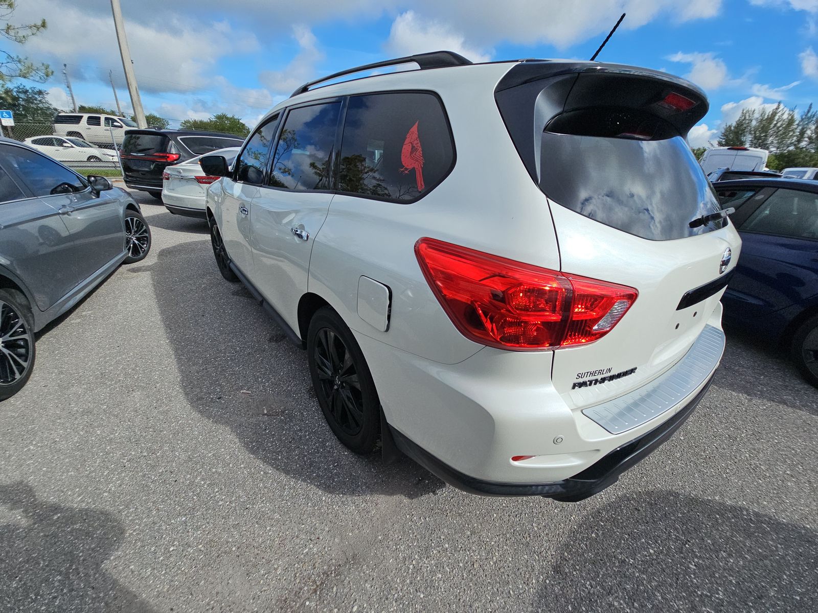 2018 Nissan Pathfinder SL FWD