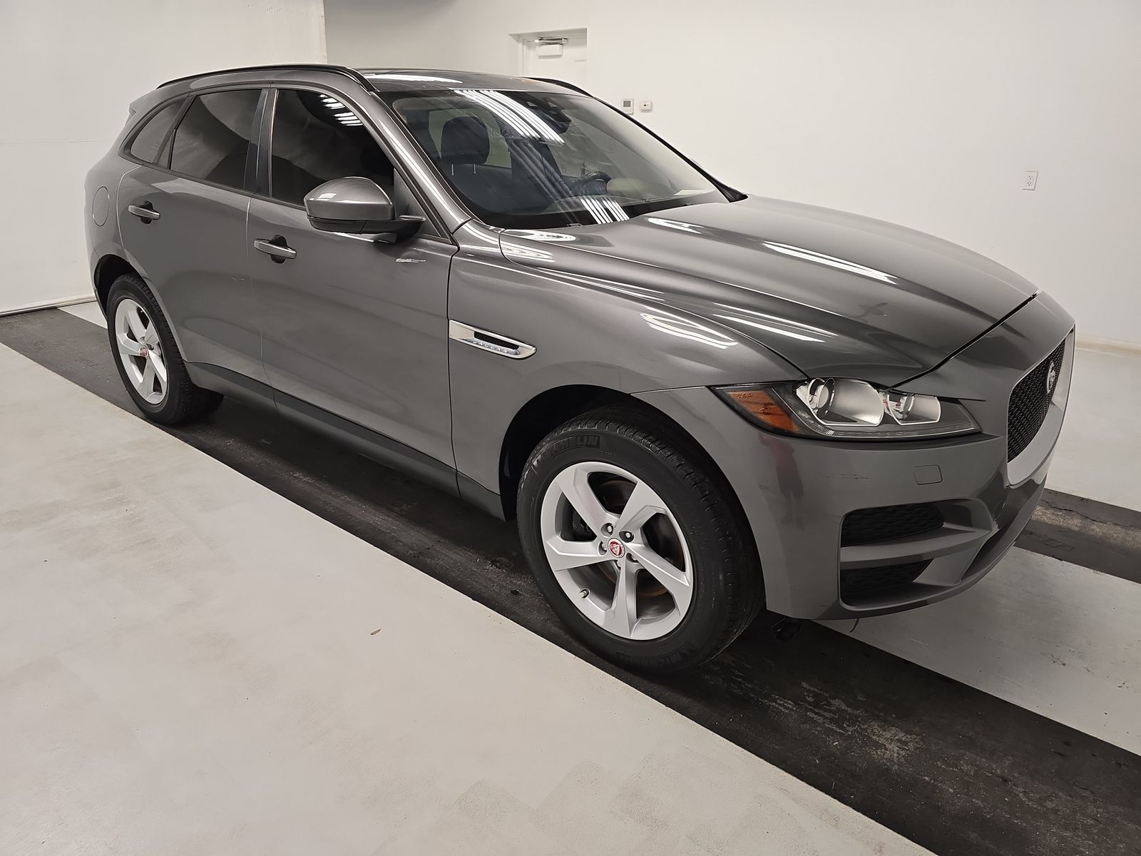 2017 Jaguar F-PACE 35t Premium AWD