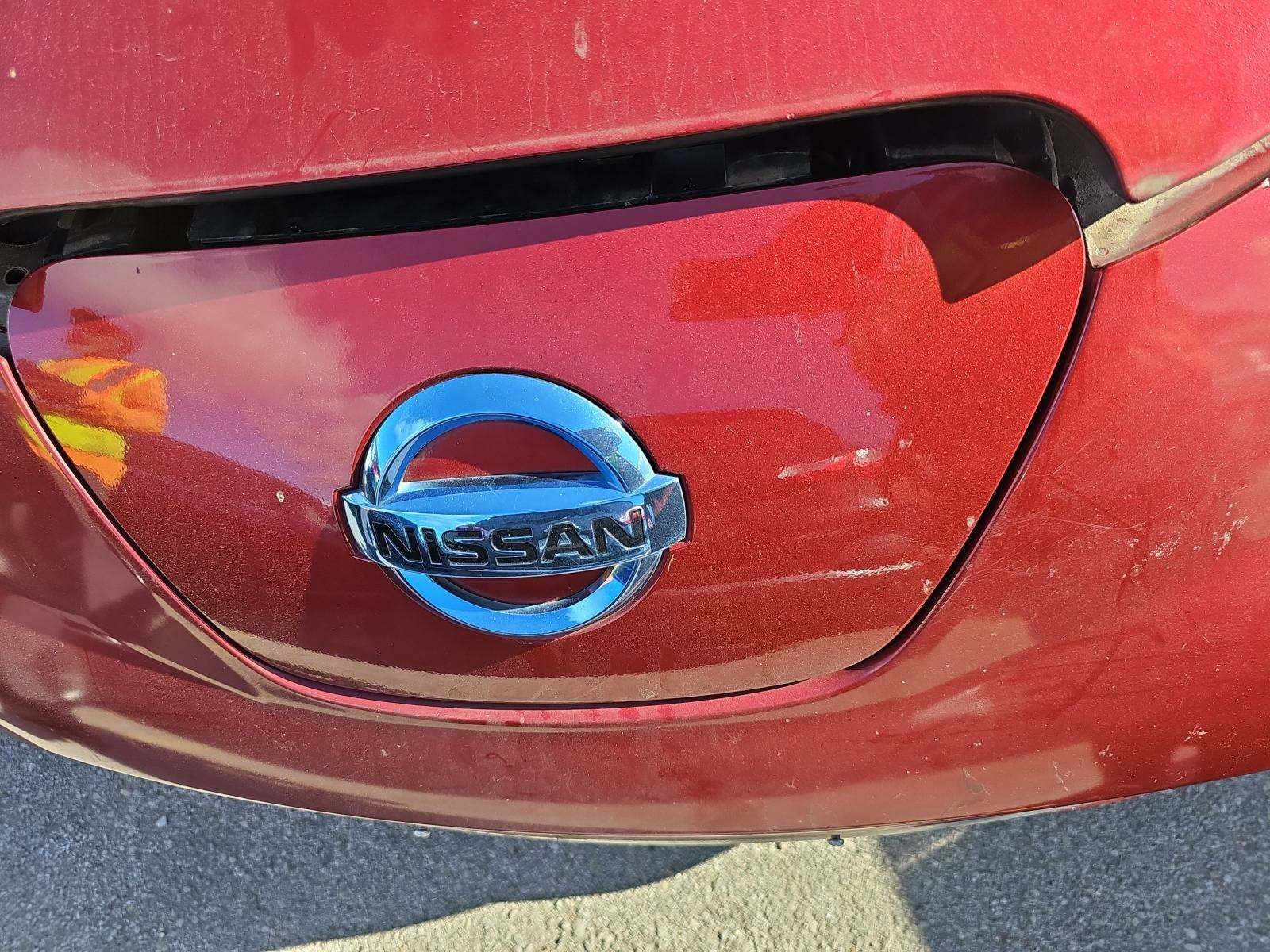 2015 Nissan LEAF S FWD