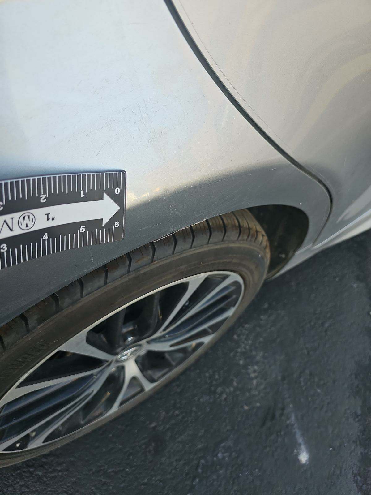 2020 Toyota Camry Hybrid SE FWD