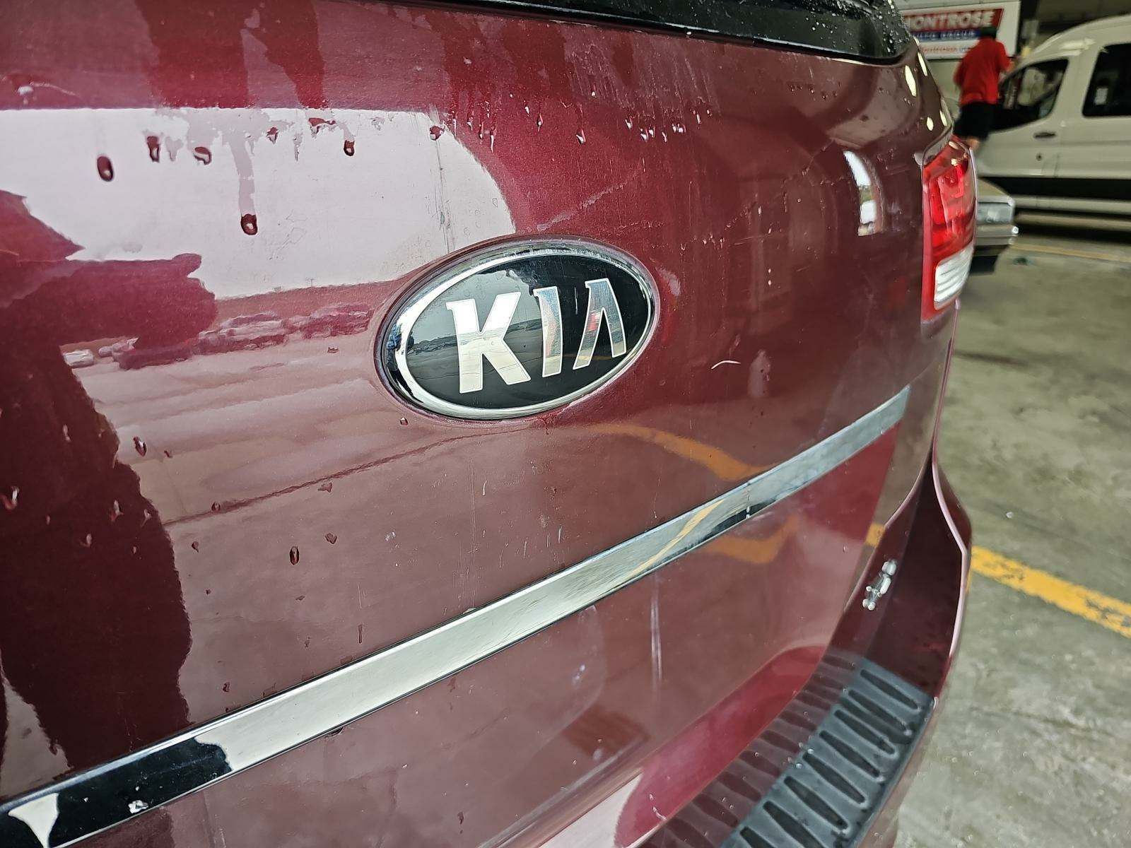 2016 Kia Sedona SX FWD