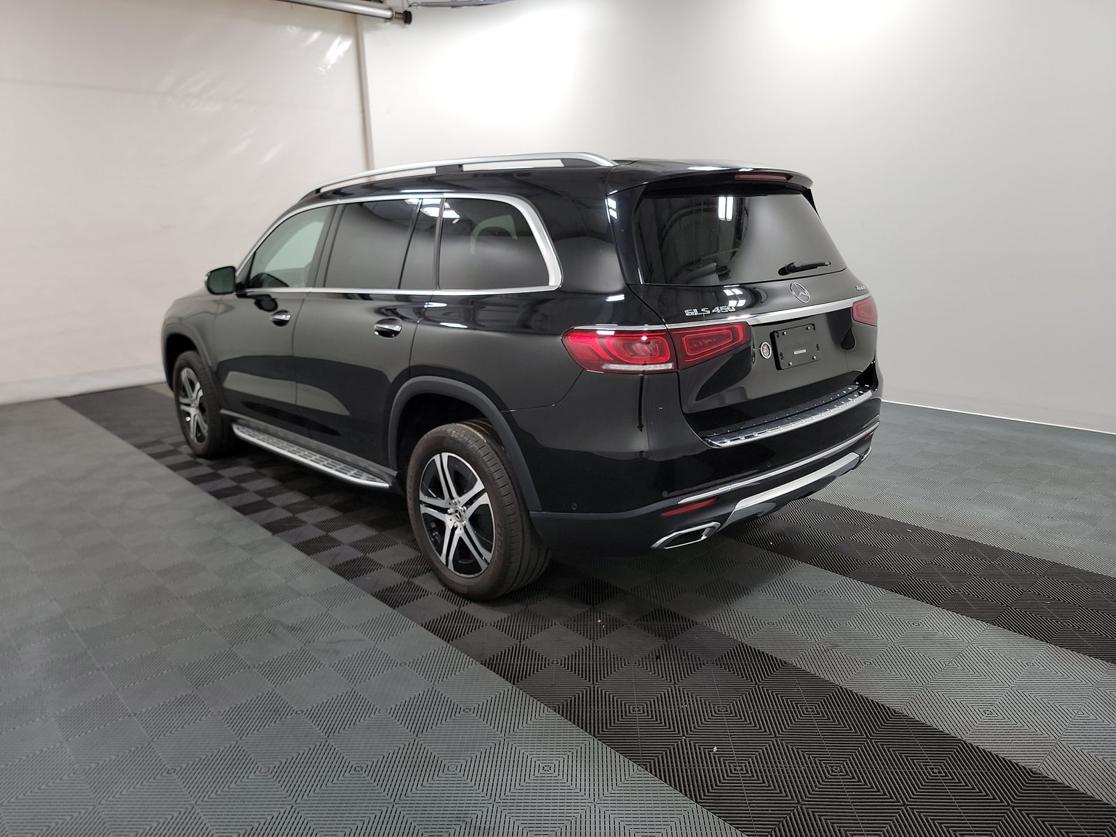 MERCEDES-BENZ GLS - 7